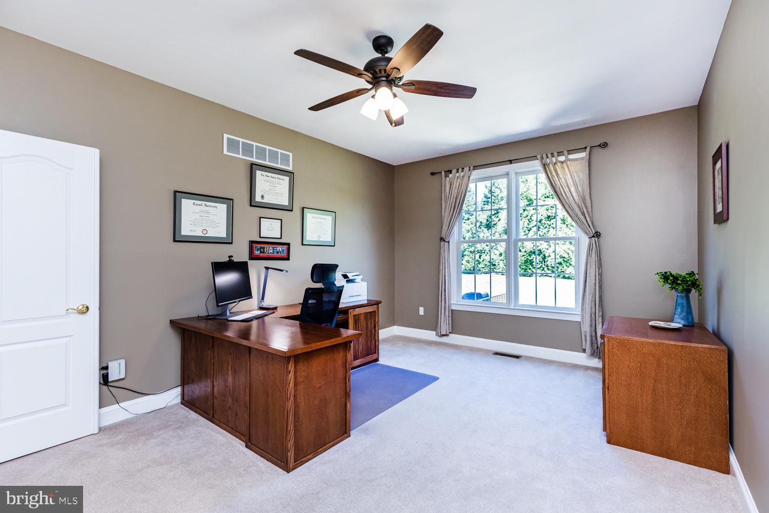 CARLEE MANOR - Residential