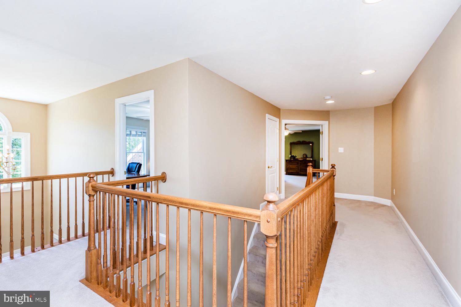 CARLEE MANOR - Residential
