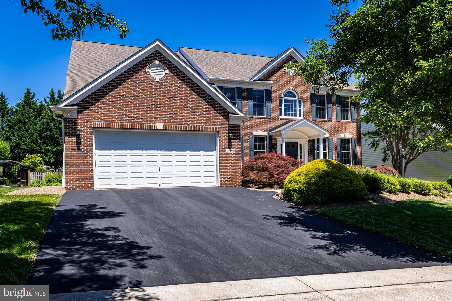 CARLEE MANOR - Residential