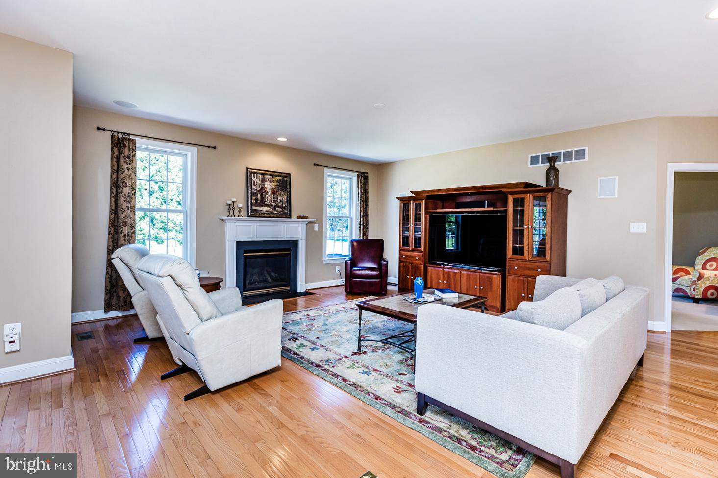 CARLEE MANOR - Residential