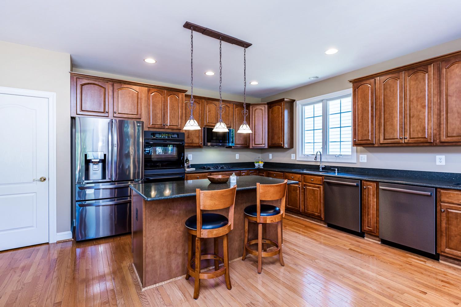 CARLEE MANOR - Residential