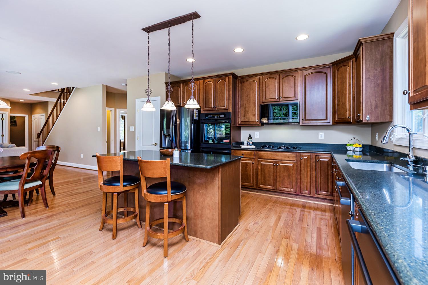 CARLEE MANOR - Residential