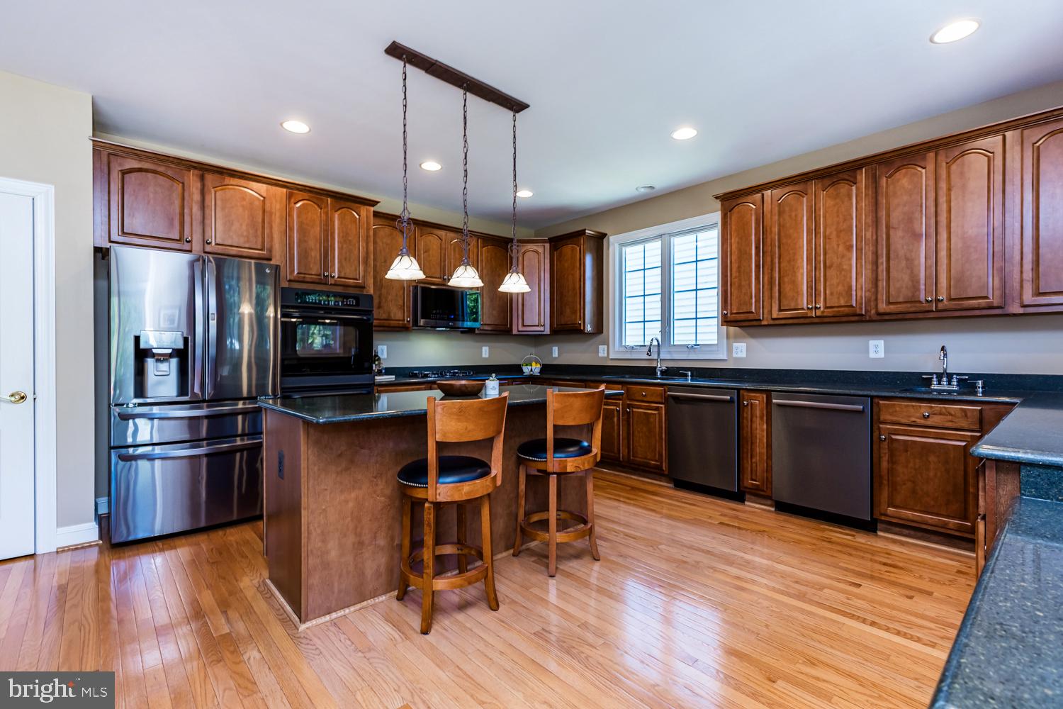 CARLEE MANOR - Residential