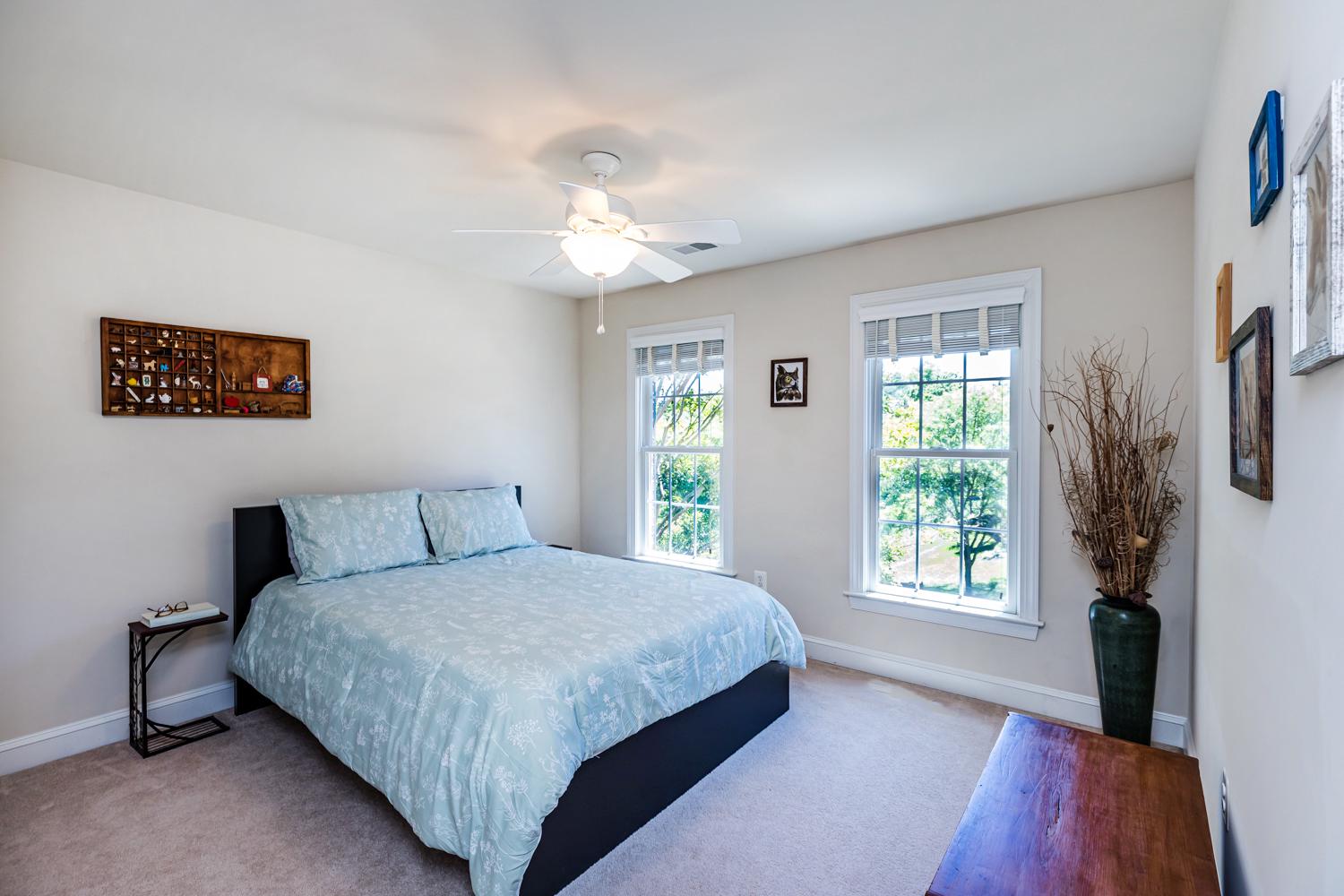 CARLEE MANOR - Residential