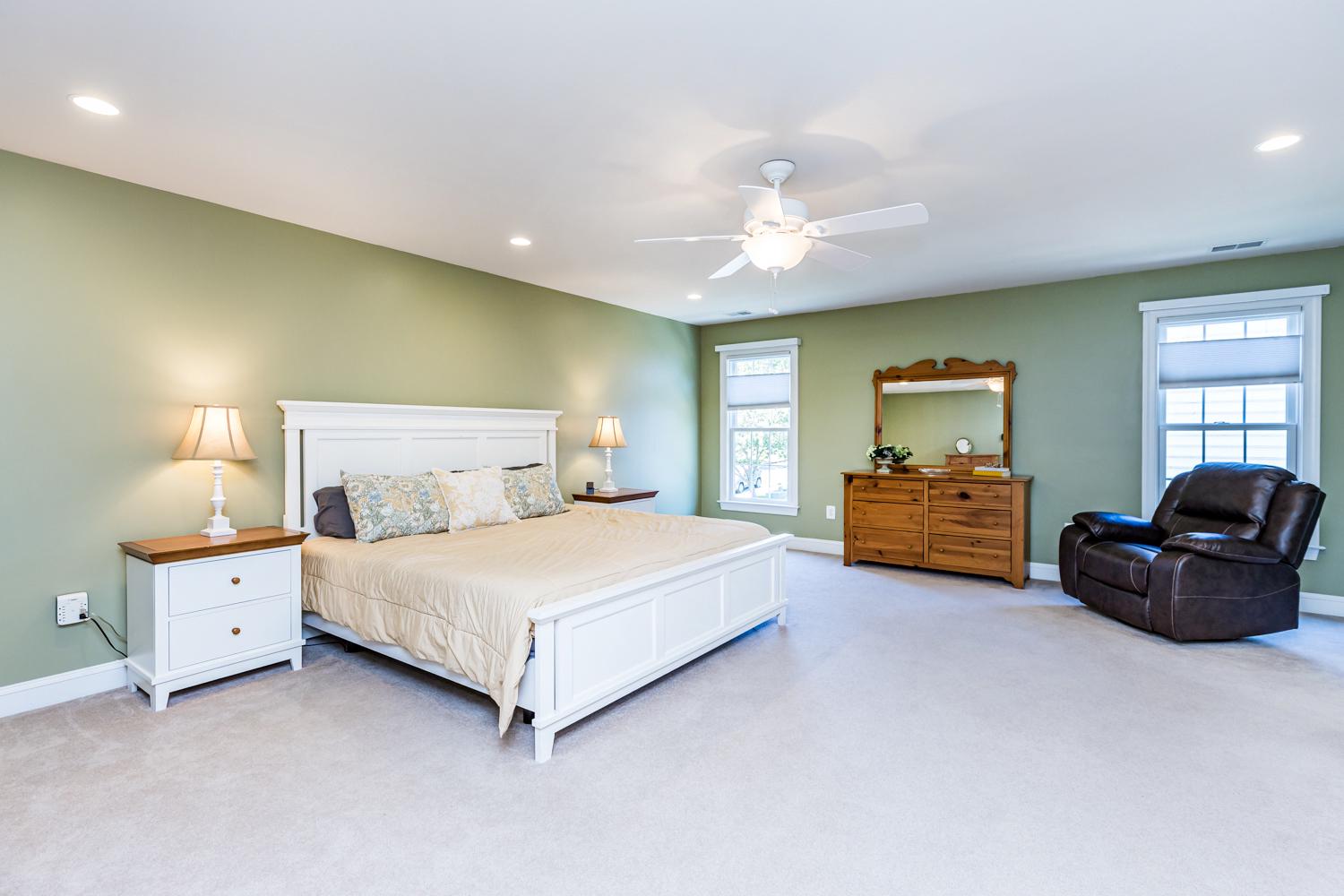 CARLEE MANOR - Residential