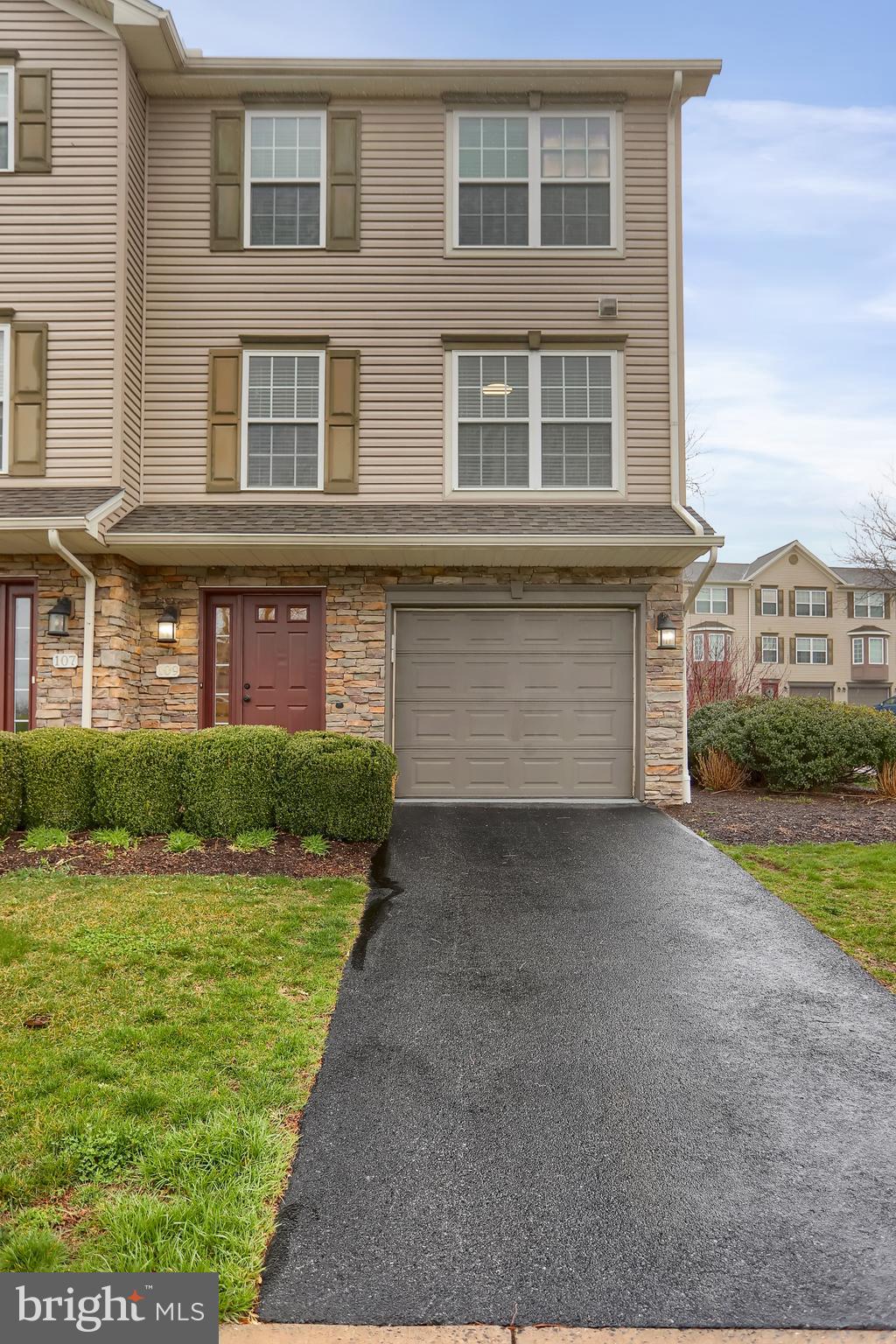 STEEPLECHASE - Residential