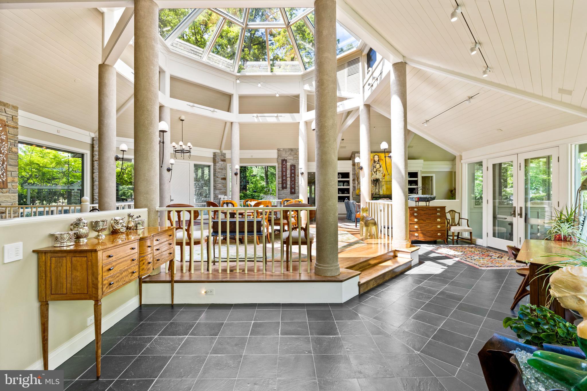 OAK HILL - Residential
