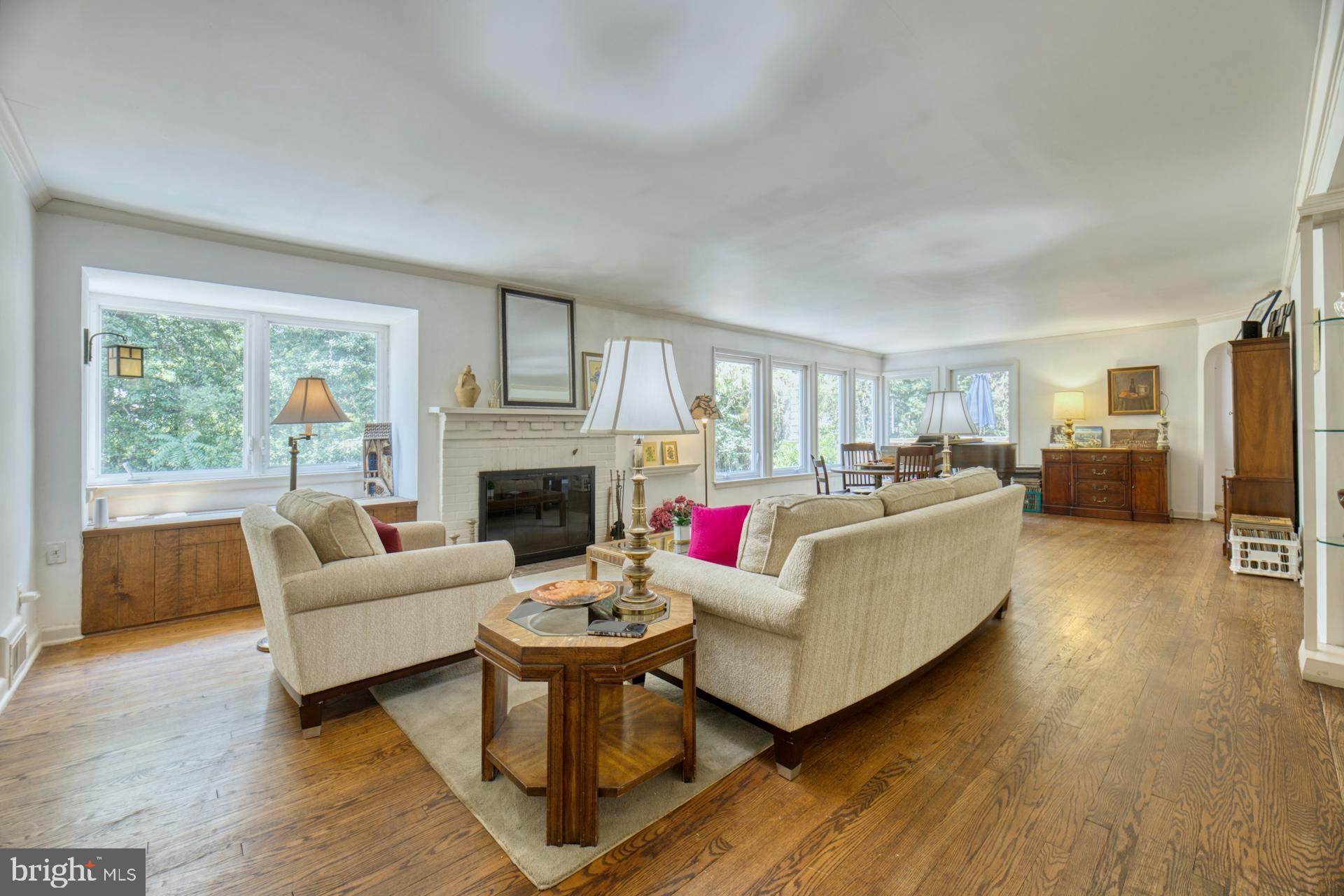 SHIRLEY WOODS - Residential