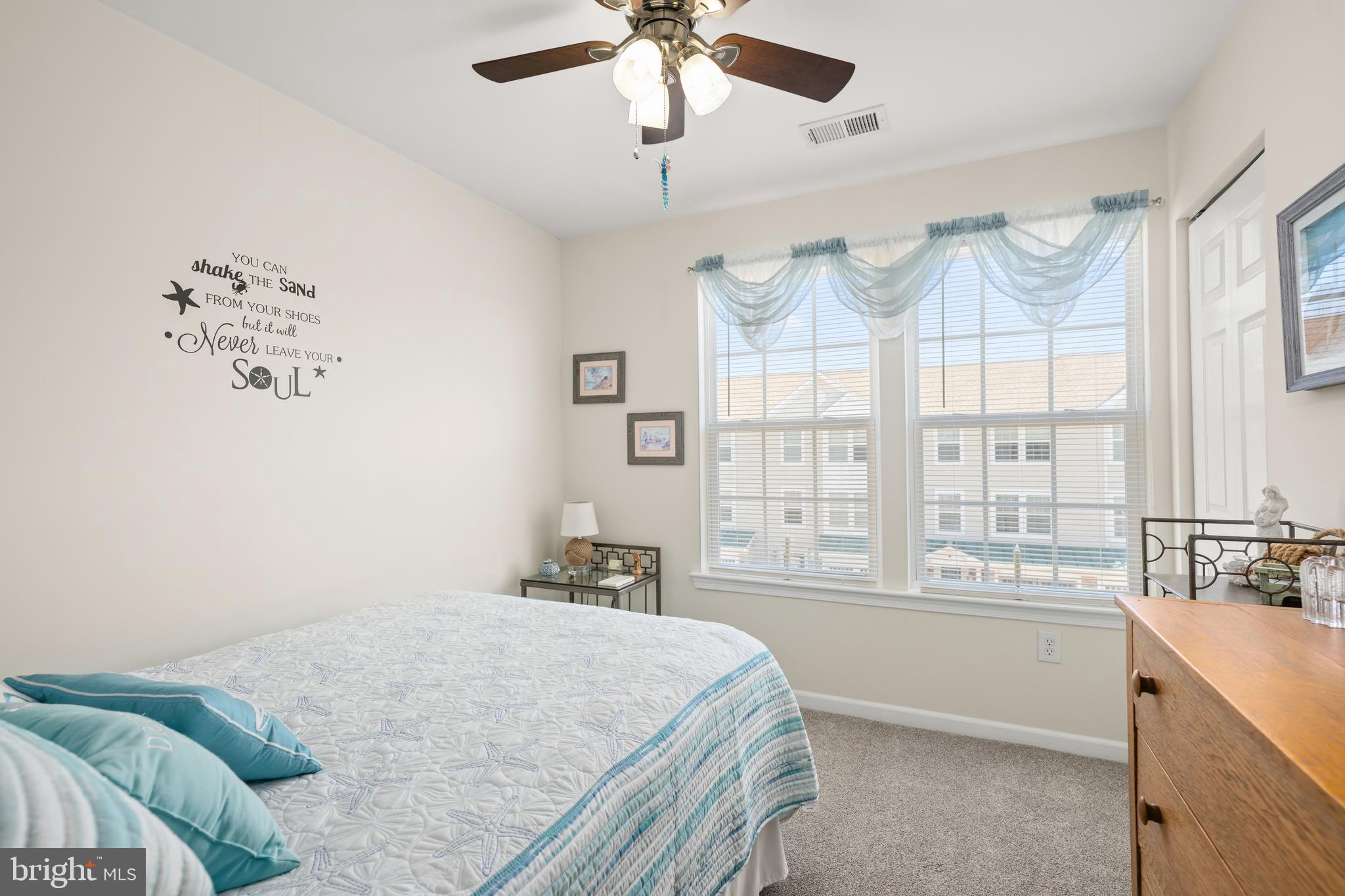 VICTORIAS LANDING - Residential