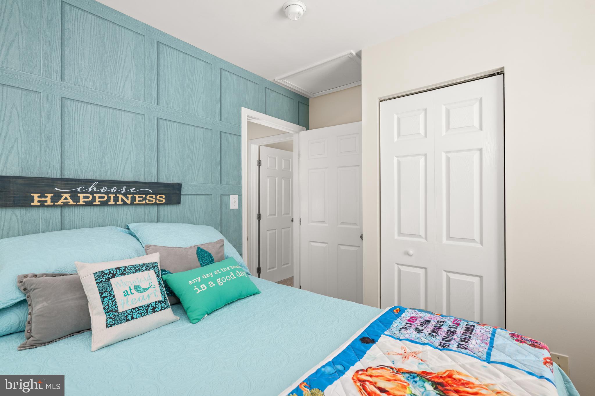 VICTORIAS LANDING - Residential