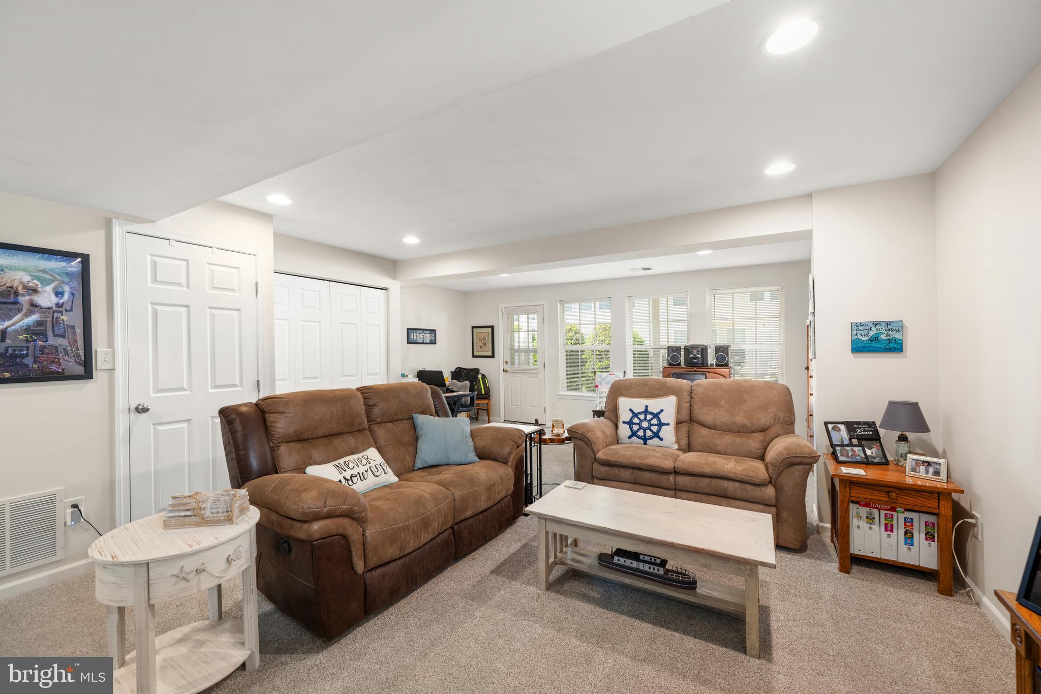 VICTORIAS LANDING - Residential