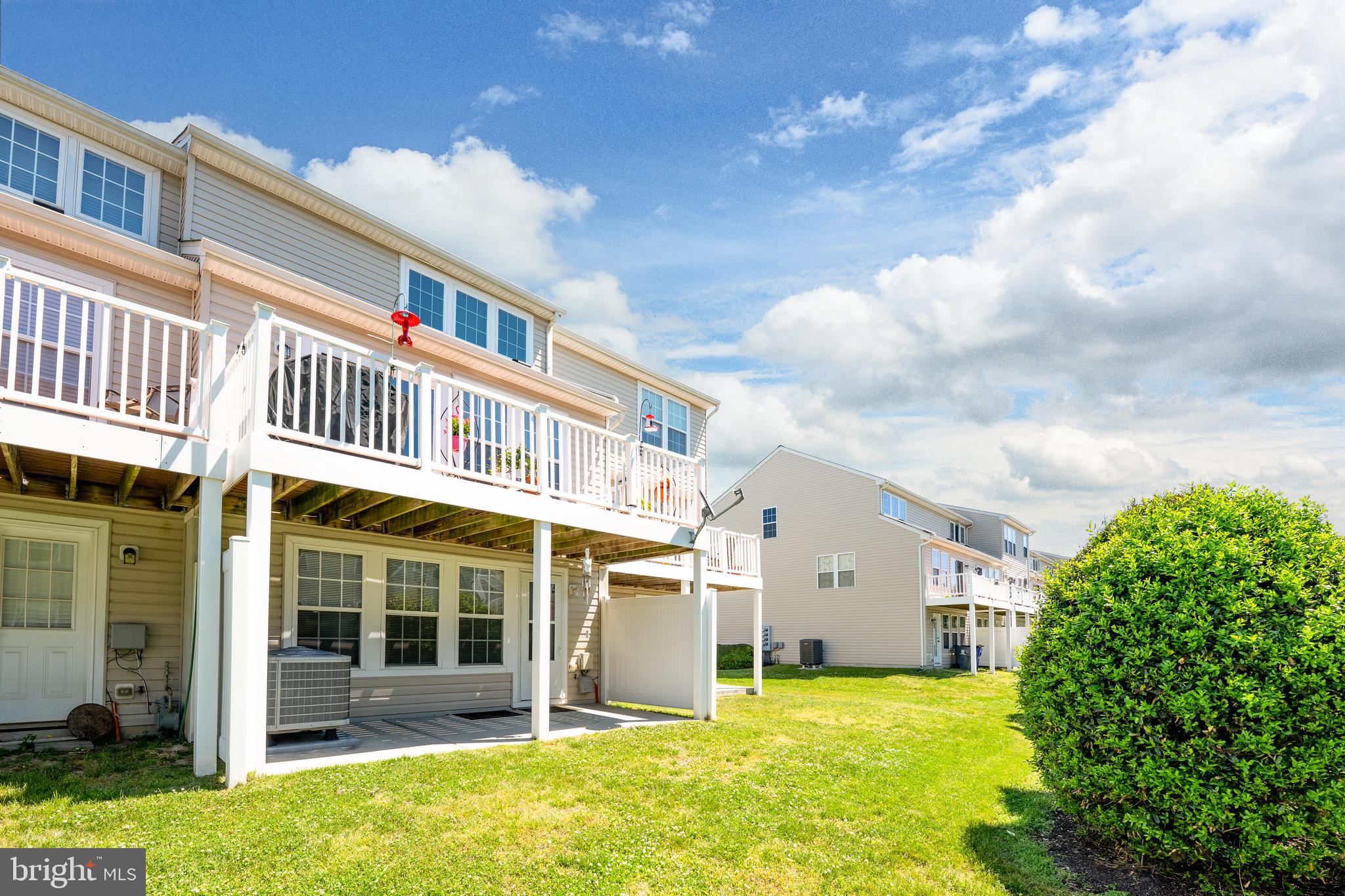 VICTORIAS LANDING - Residential