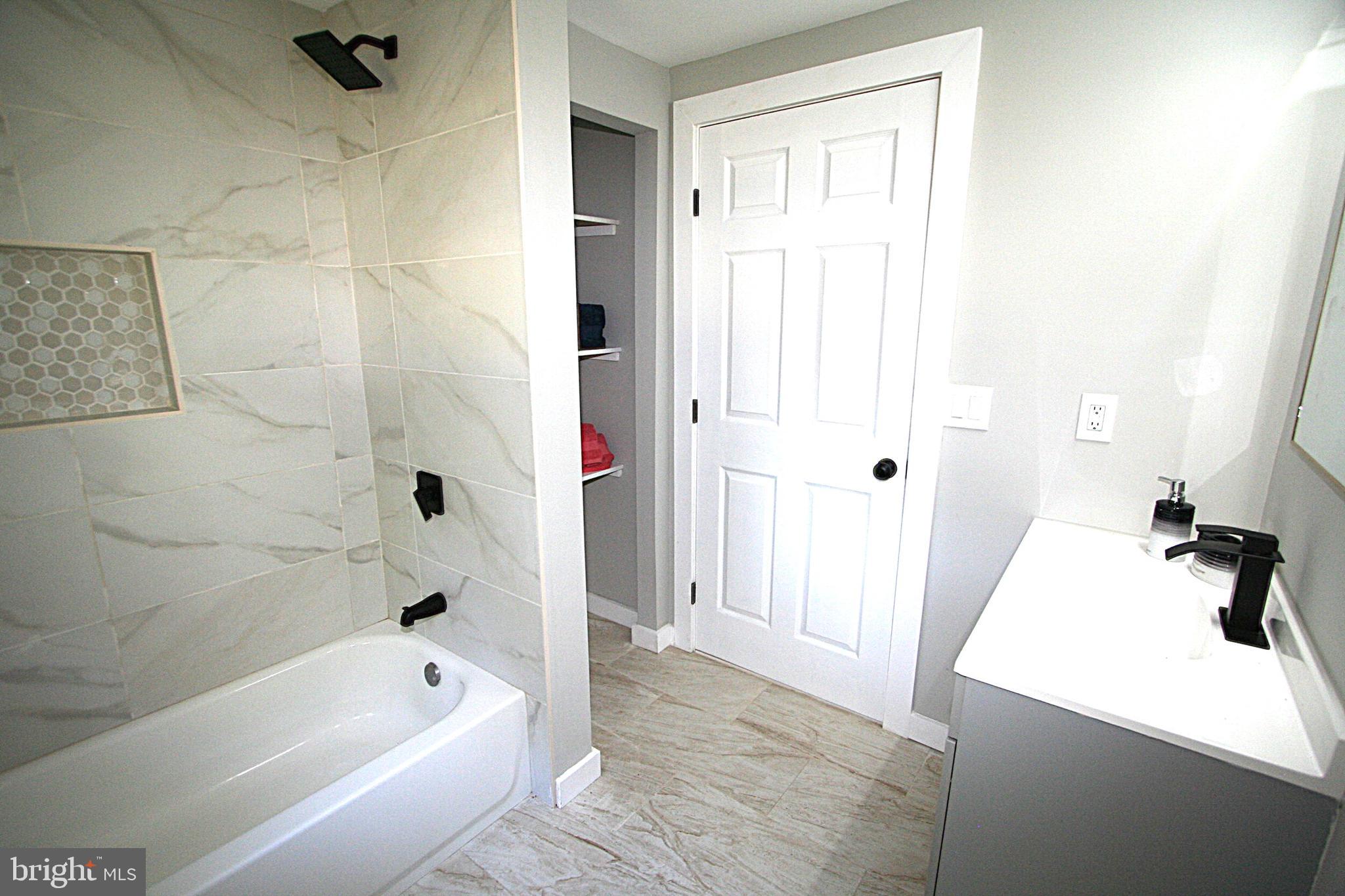 KENT ISLAND ESTATES - Residential
