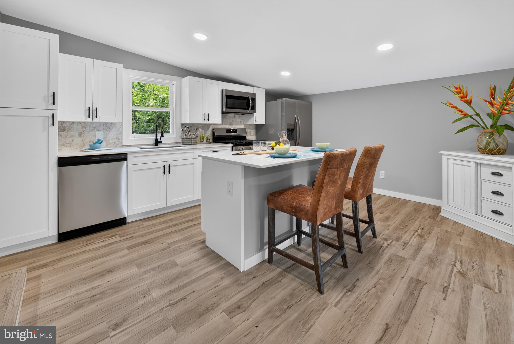 KENT ISLAND ESTATES - Residential