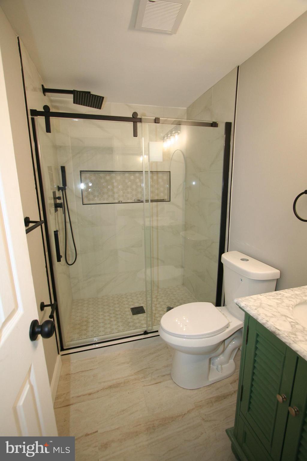 KENT ISLAND ESTATES - Residential