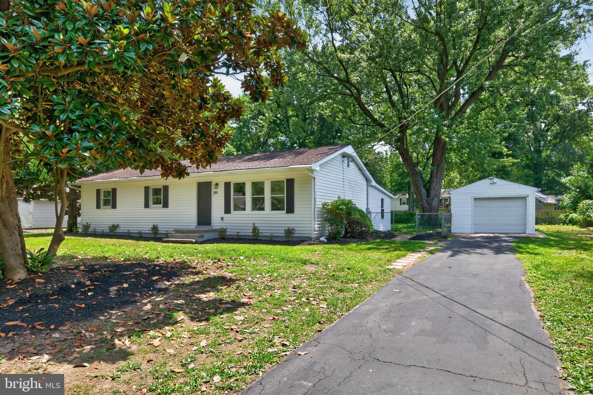 KENT ISLAND ESTATES - Residential