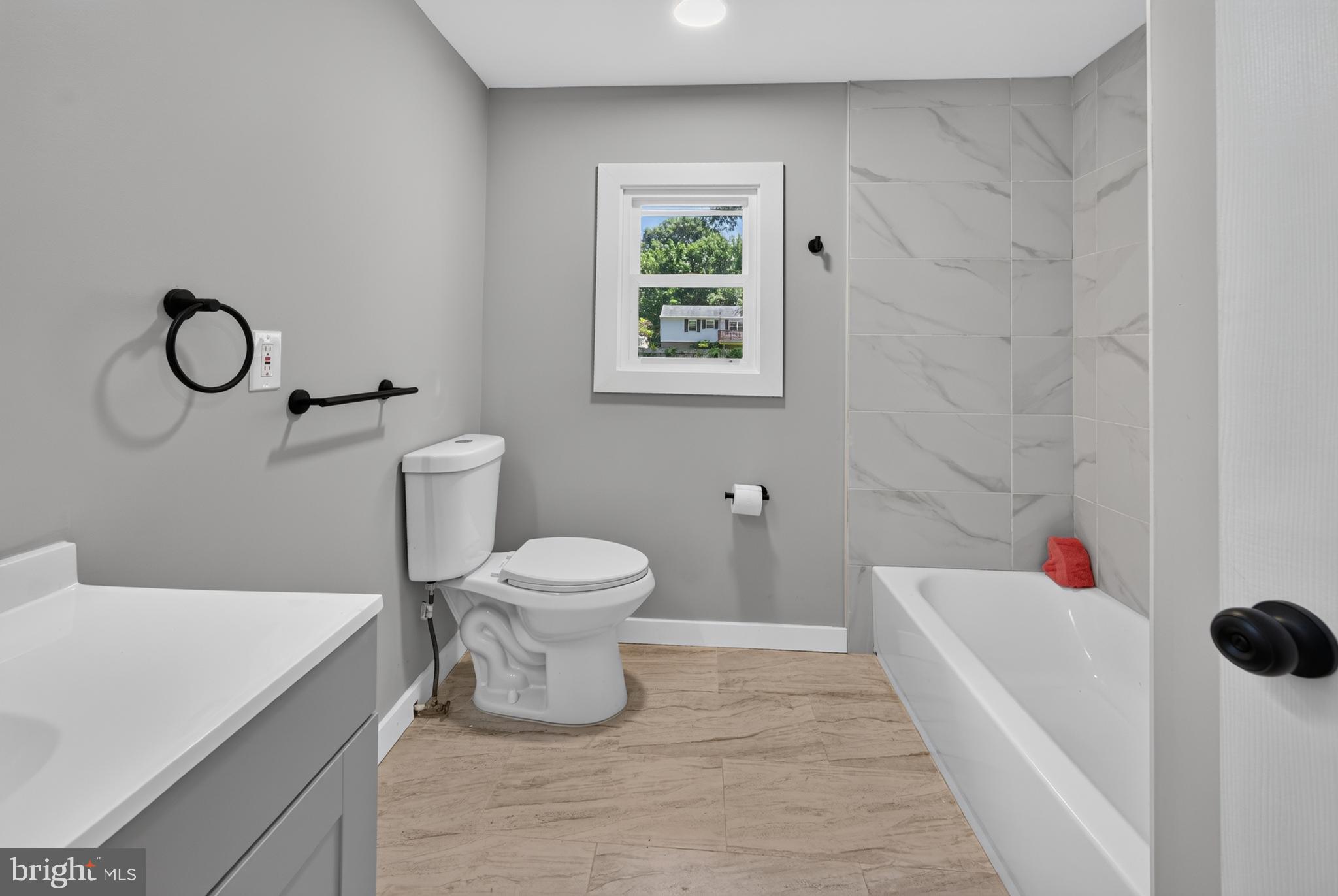 KENT ISLAND ESTATES - Residential