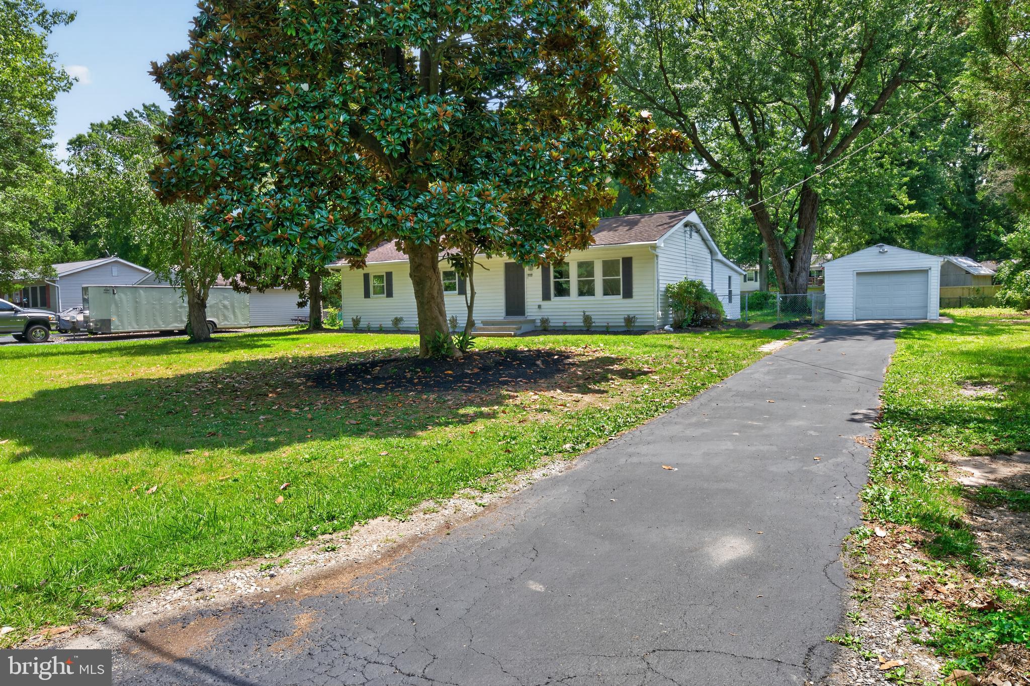 KENT ISLAND ESTATES - Residential