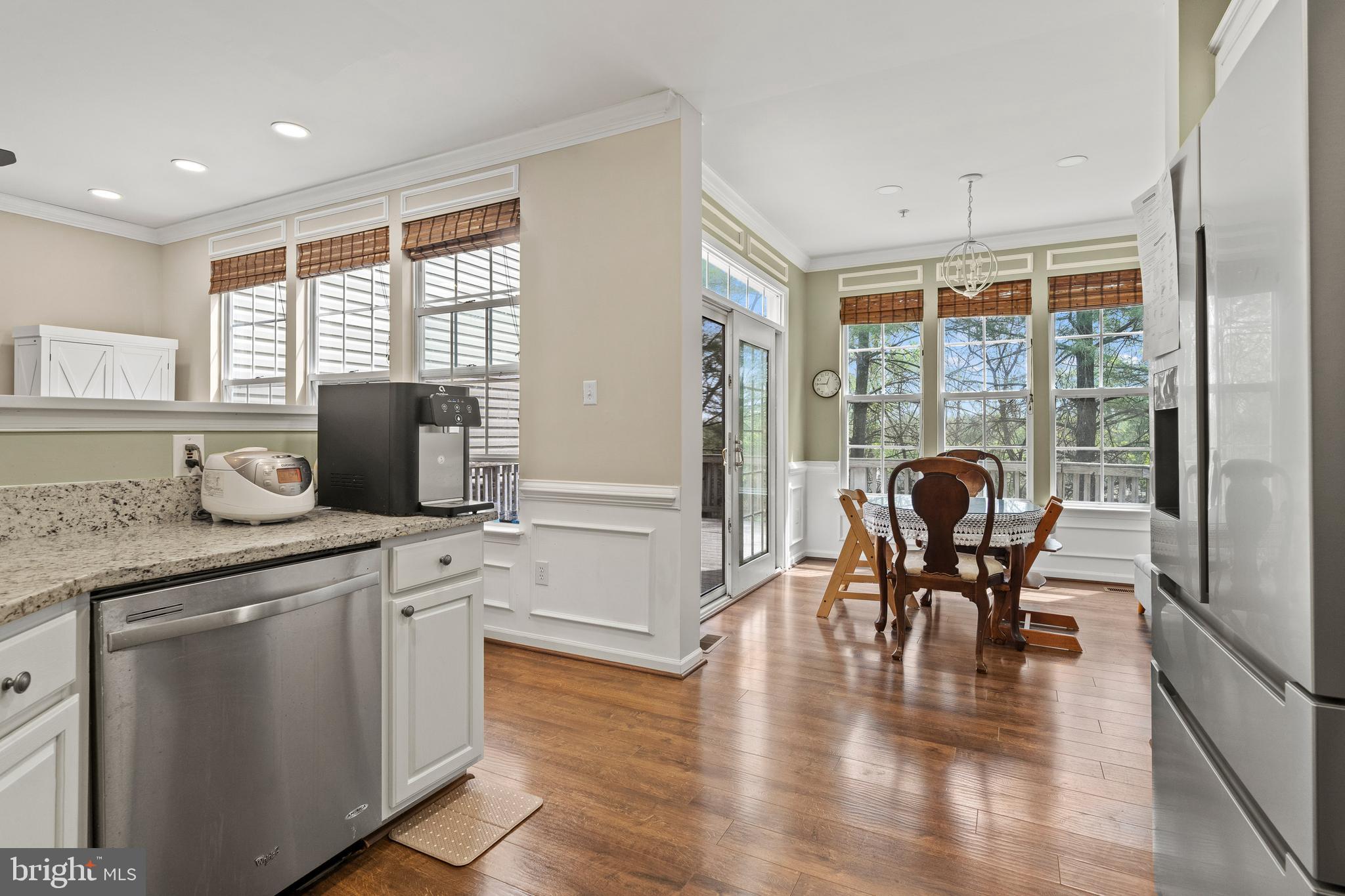 COLLEGE HILLS - Residential