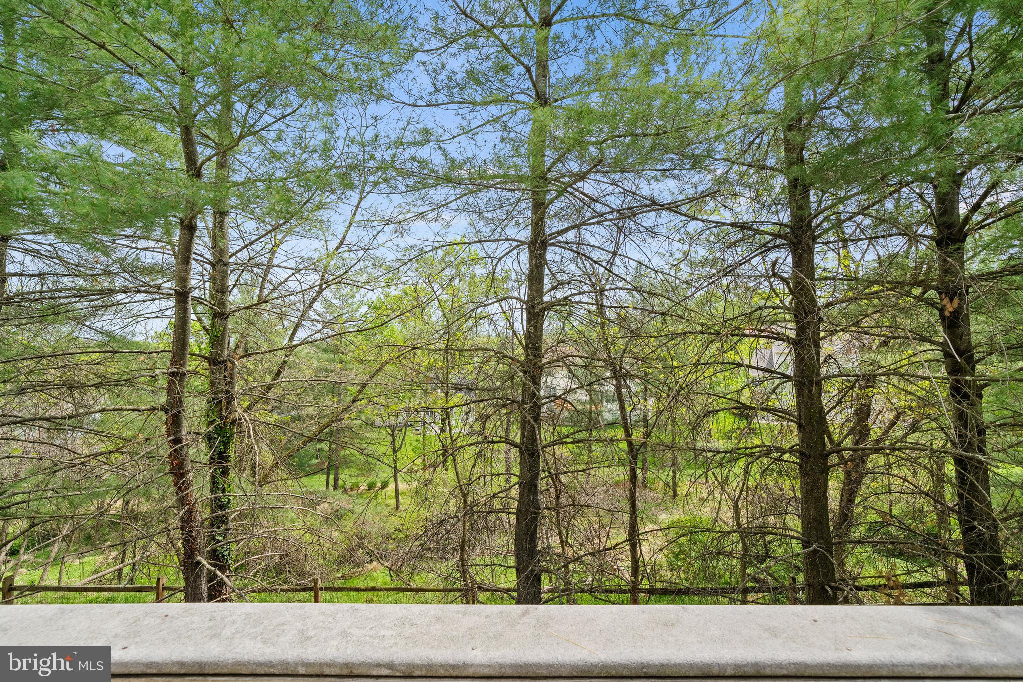 COLLEGE HILLS - Residential