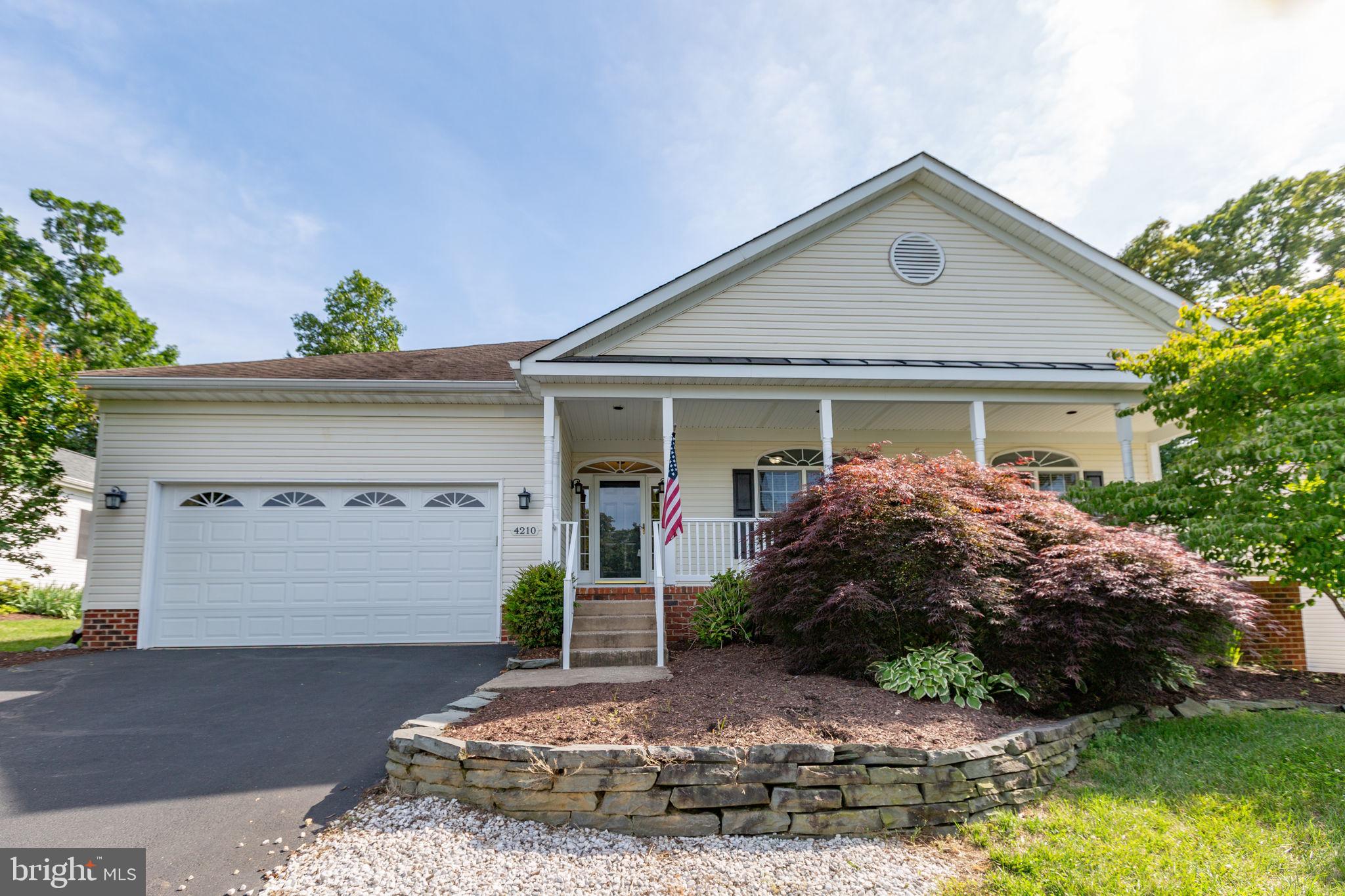 STONEHAVEN AT LEE'S HILL - Residential