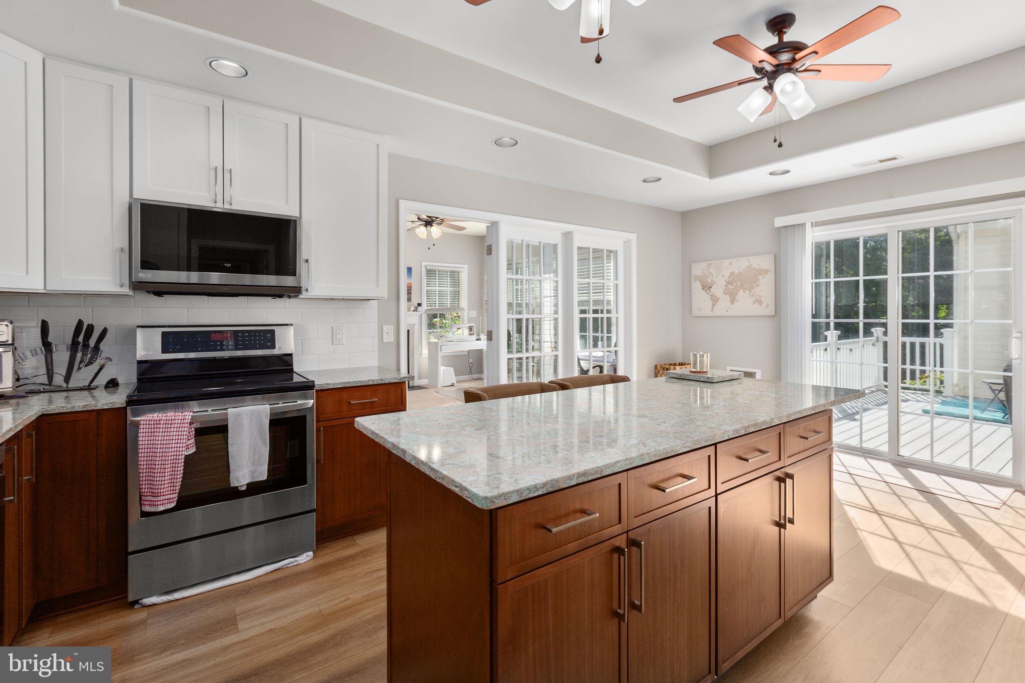 STONEHAVEN AT LEE'S HILL - Residential
