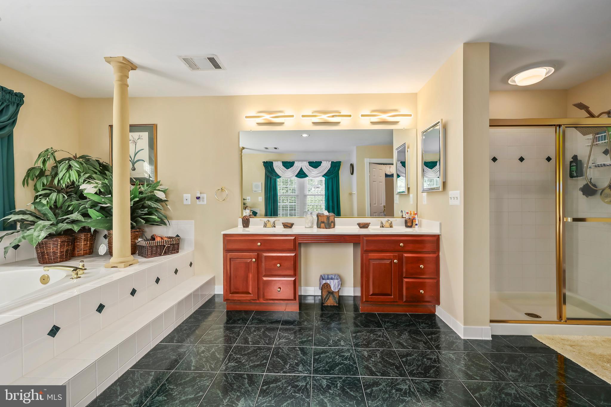 ASHBURTON MANORS - Residential