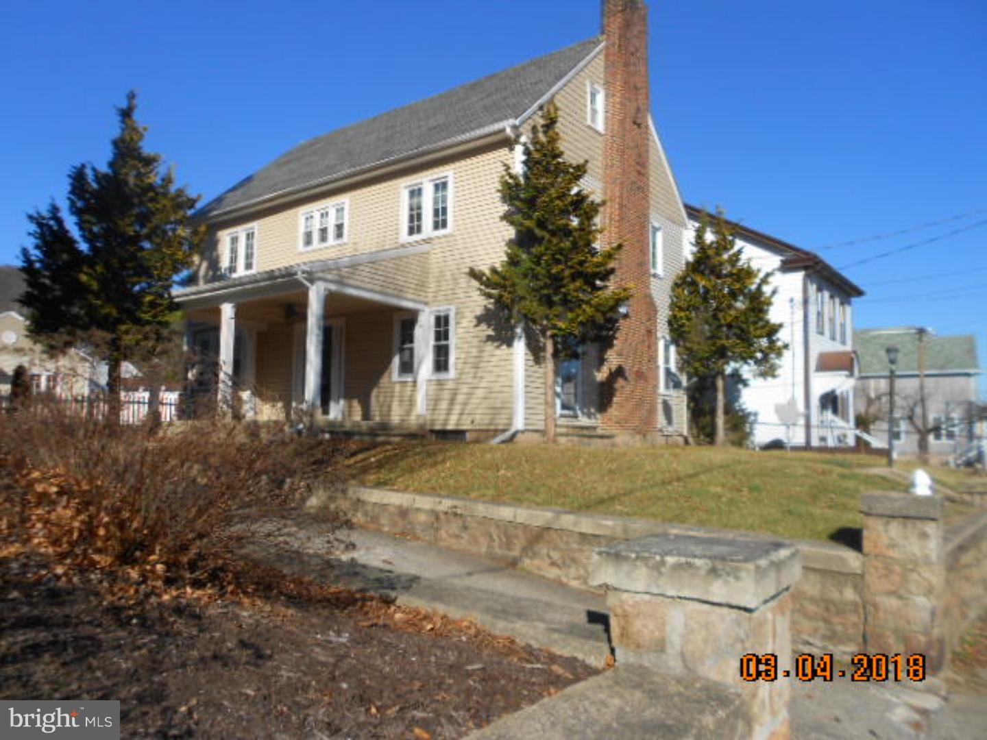 WILLIAMSTOWN - Residential