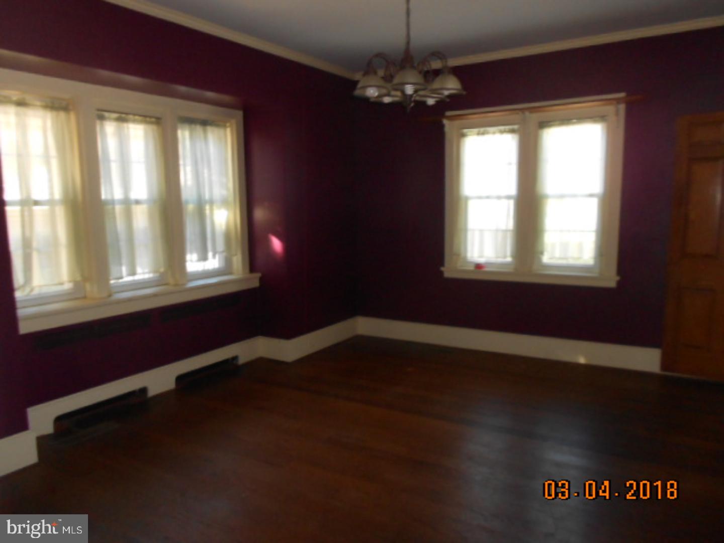 WILLIAMSTOWN - Residential