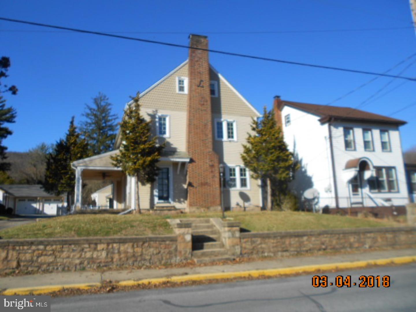 WILLIAMSTOWN - Residential