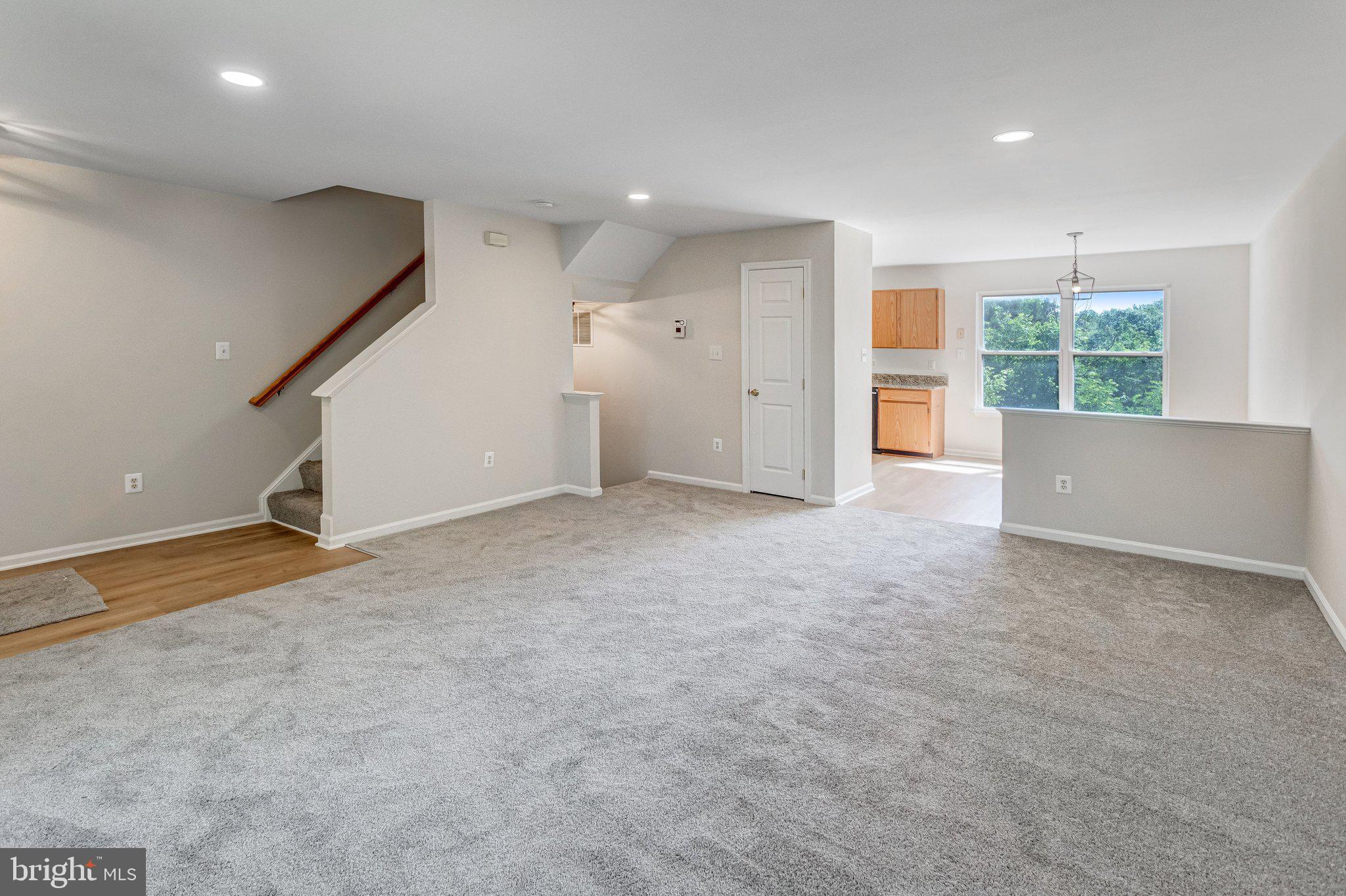 LEE OVERLOOK - Residential