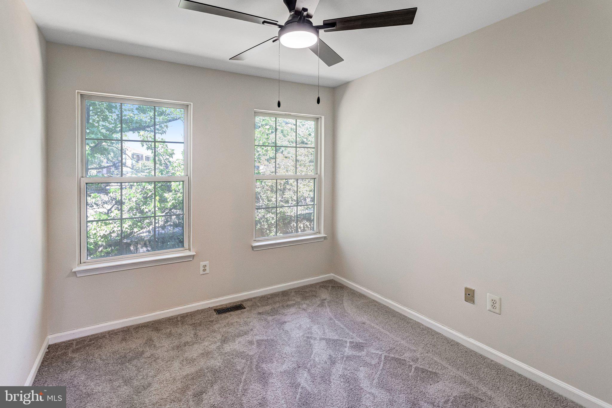 LEE OVERLOOK - Residential