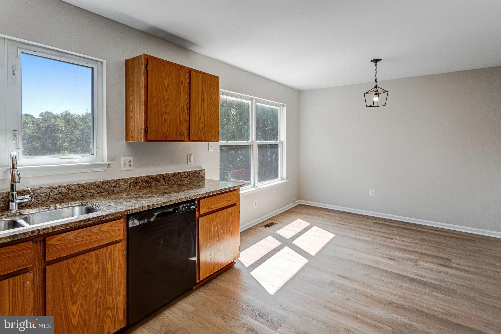 LEE OVERLOOK - Residential