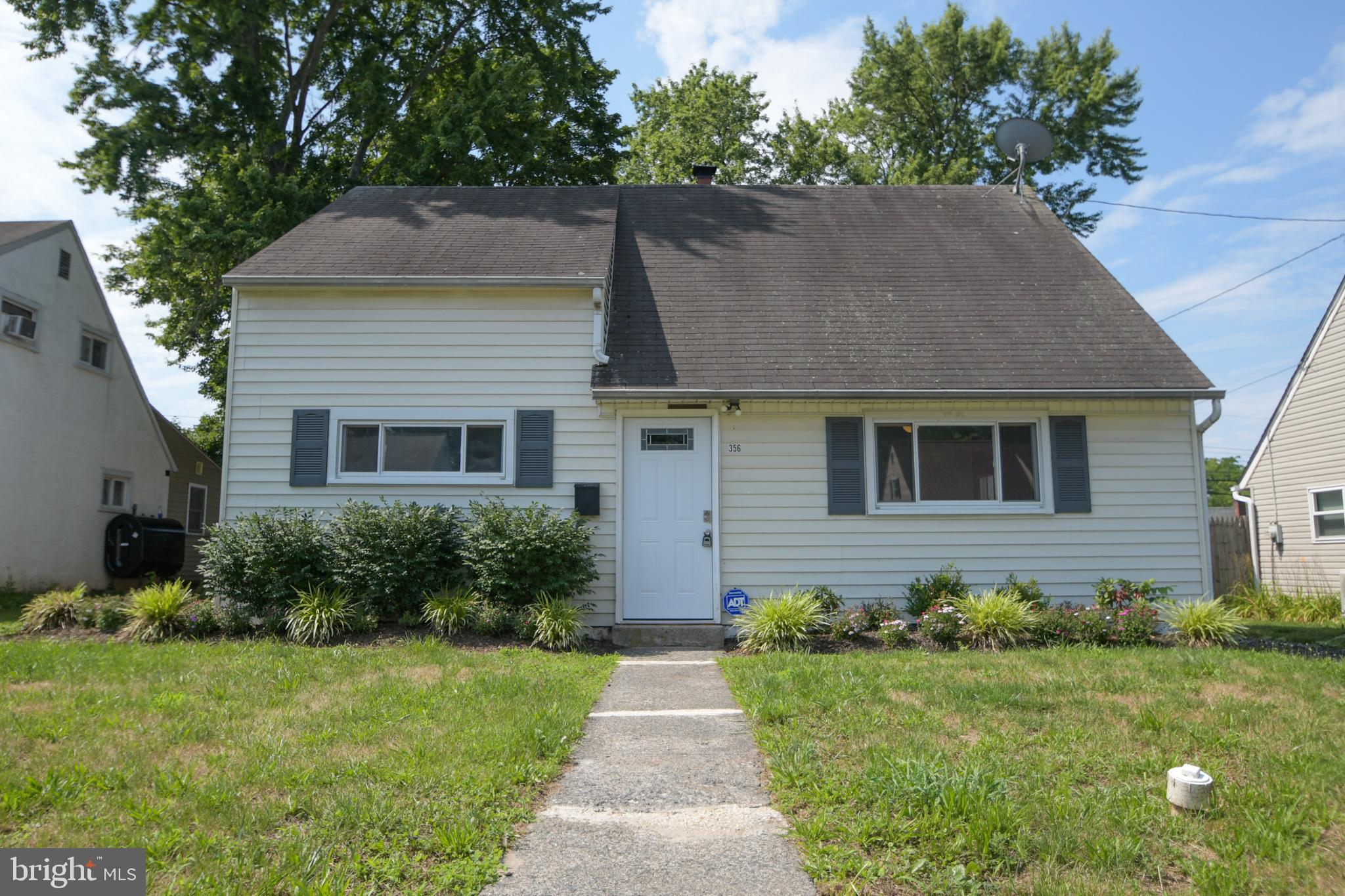 POTTSGROVE MANOR - Residential