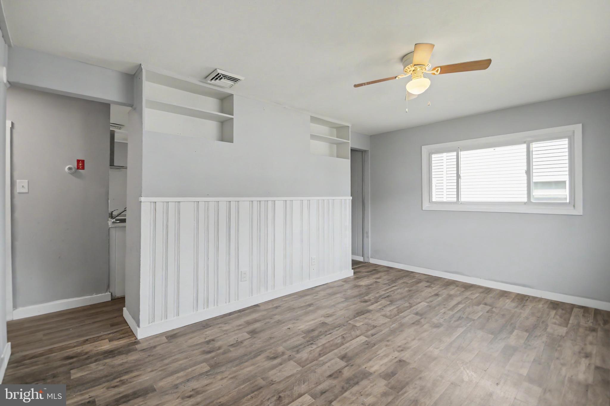 POTTSGROVE MANOR - Residential
