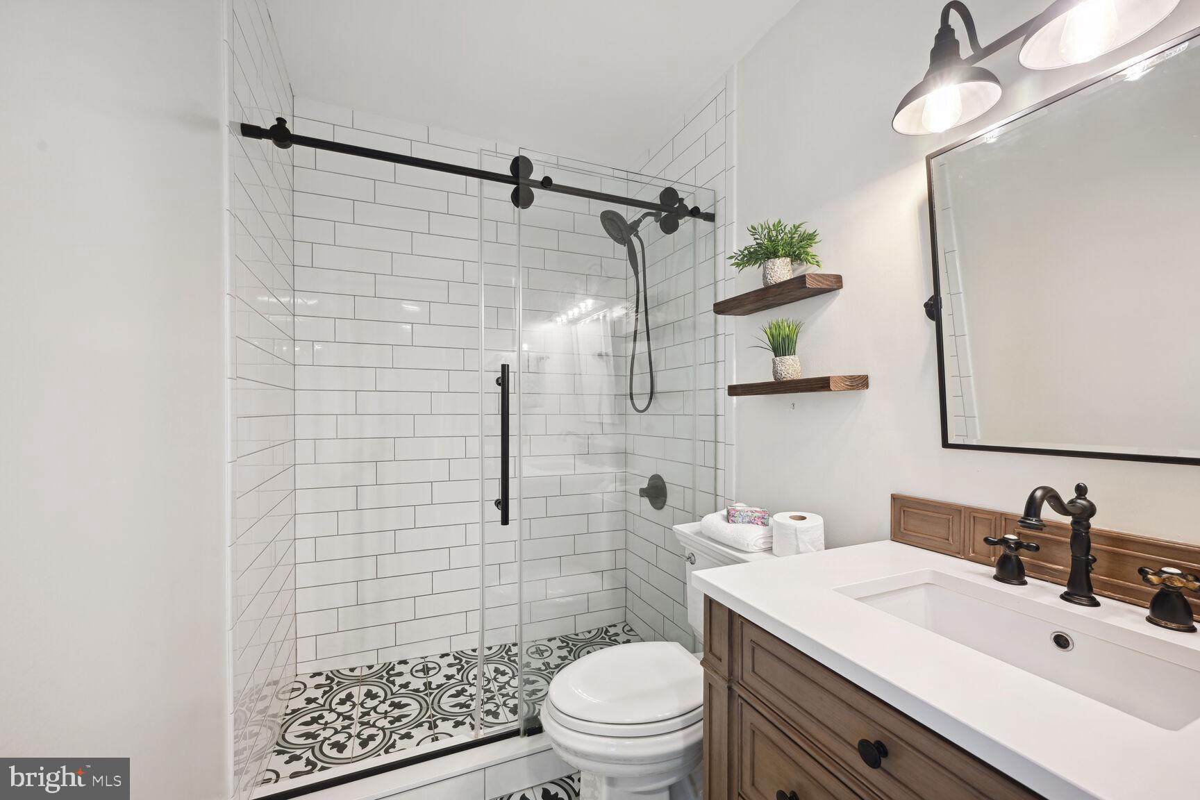 NORTH CREEK VILLAS - Residential