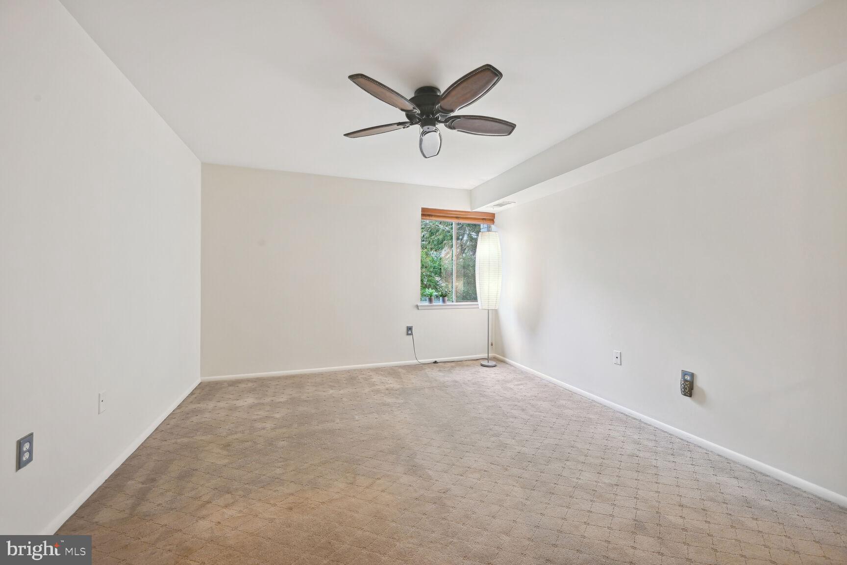 NORTH CREEK VILLAS - Residential