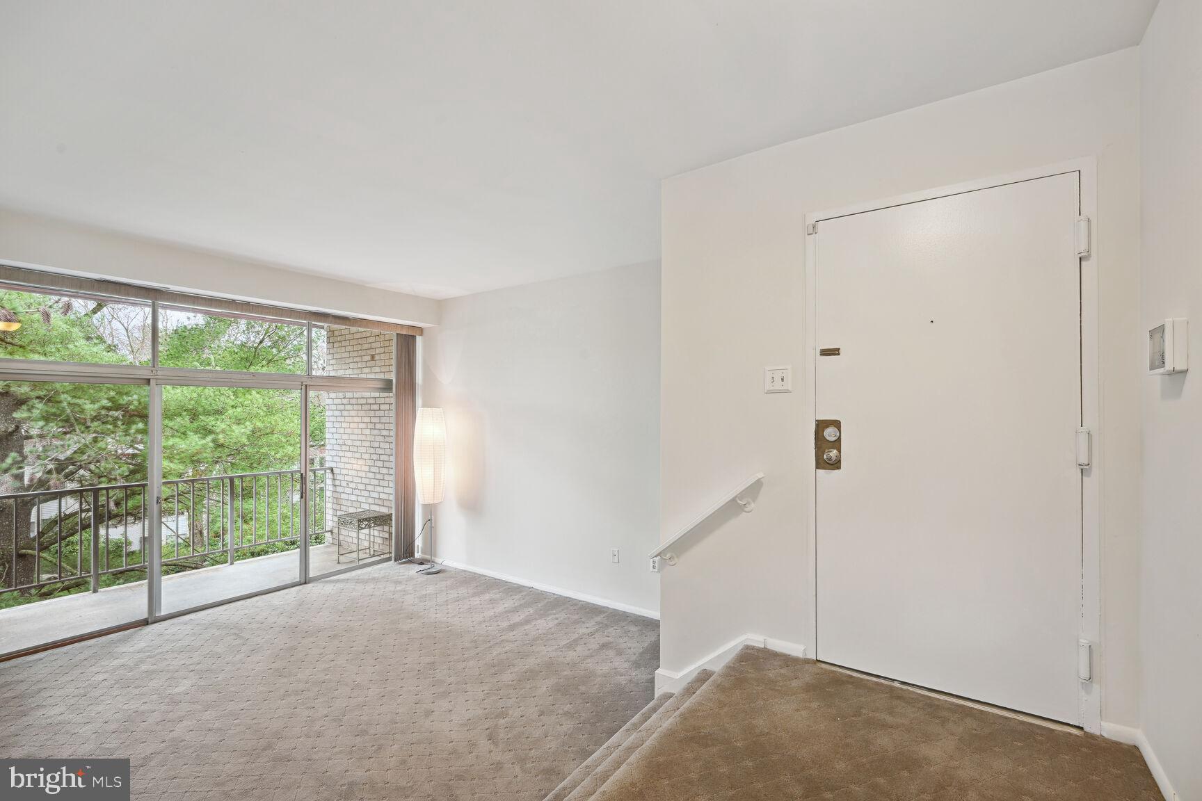 NORTH CREEK VILLAS - Residential