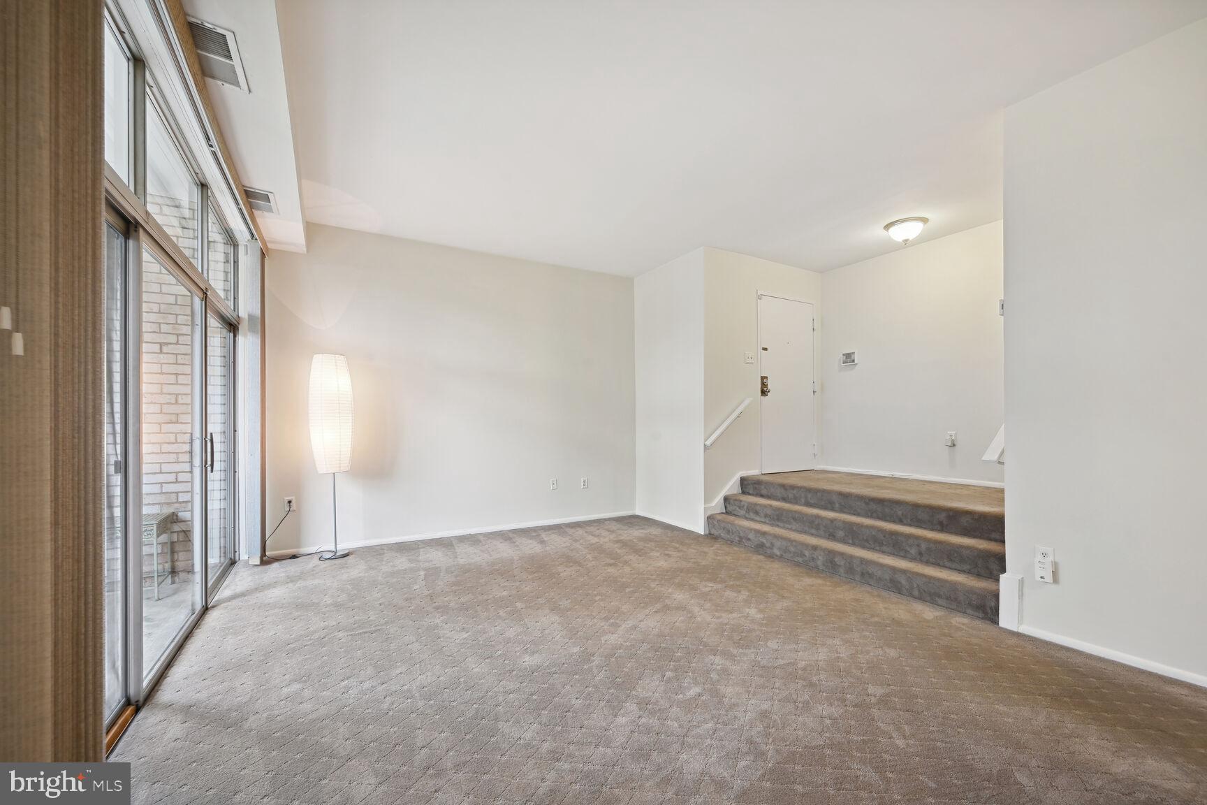 NORTH CREEK VILLAS - Residential