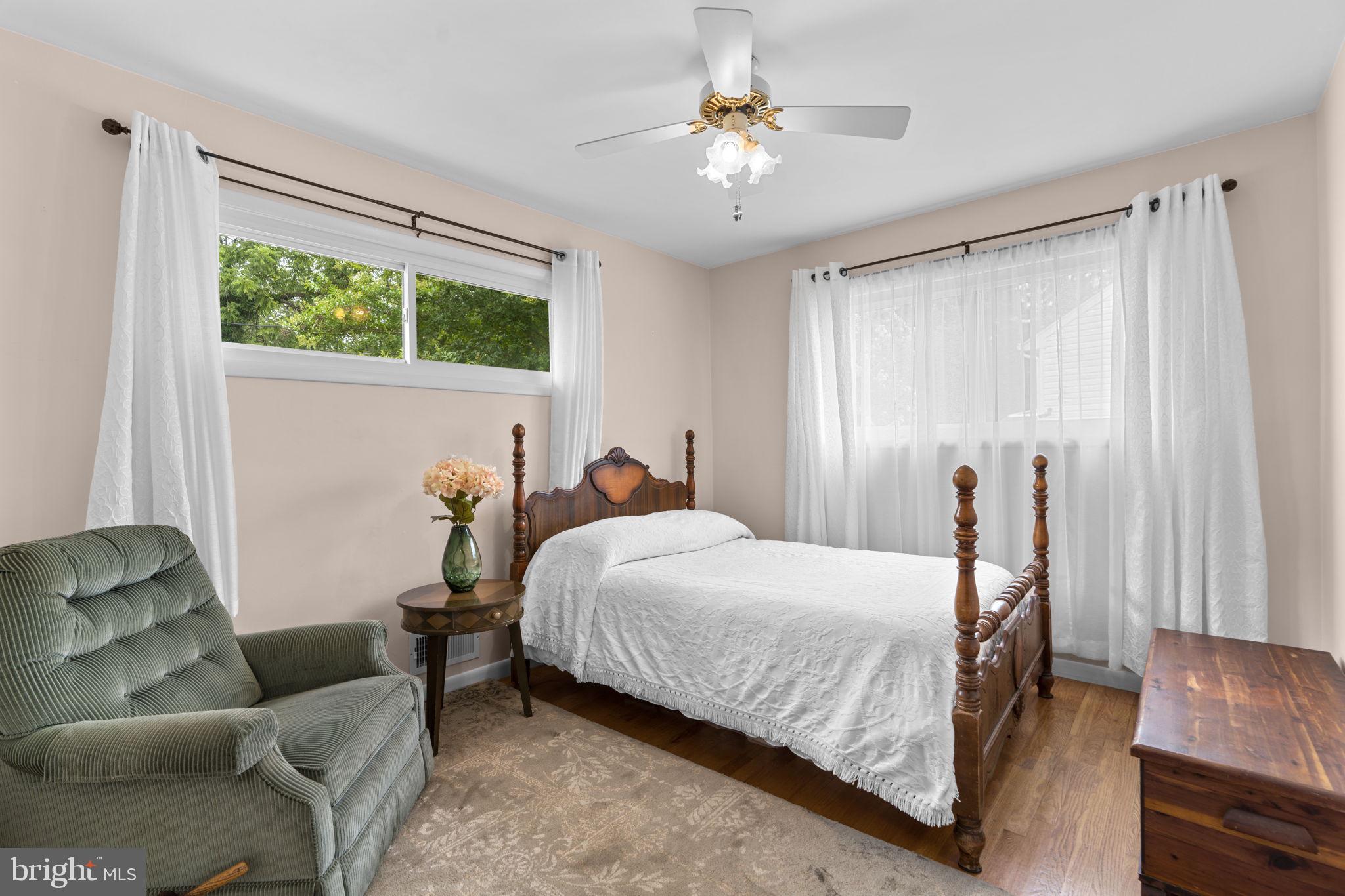 WILLOWDALE - Residential