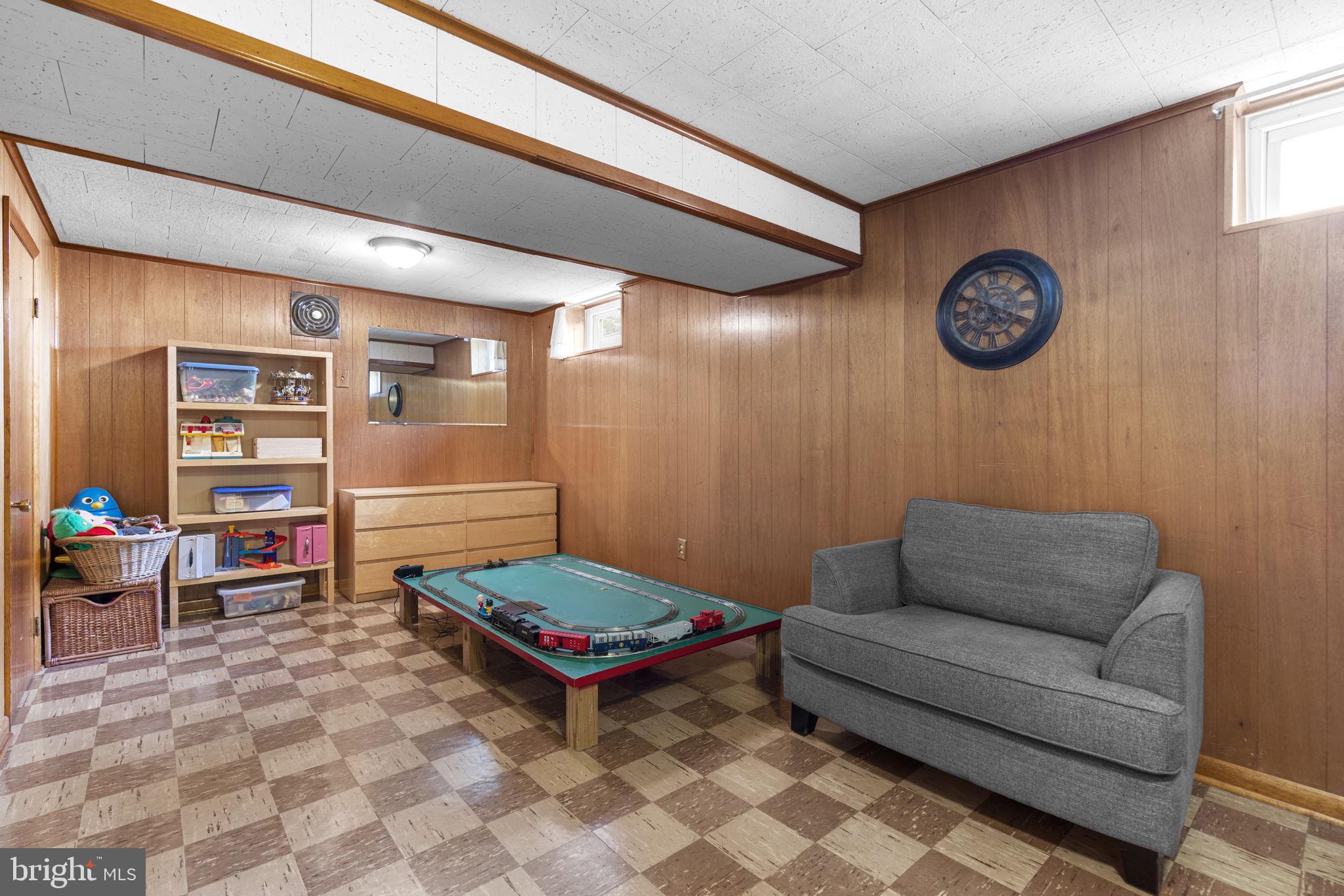 WILLOWDALE - Residential