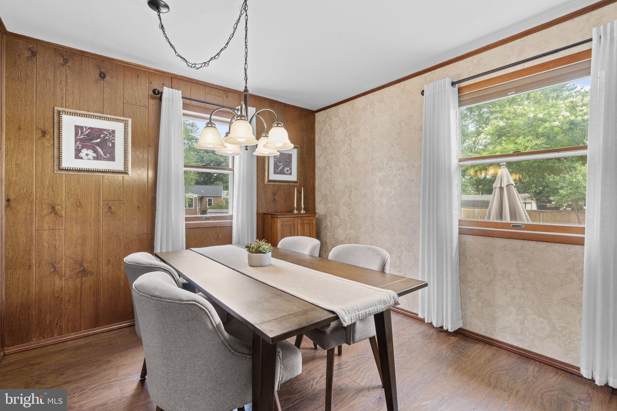 WILLOWDALE - Residential