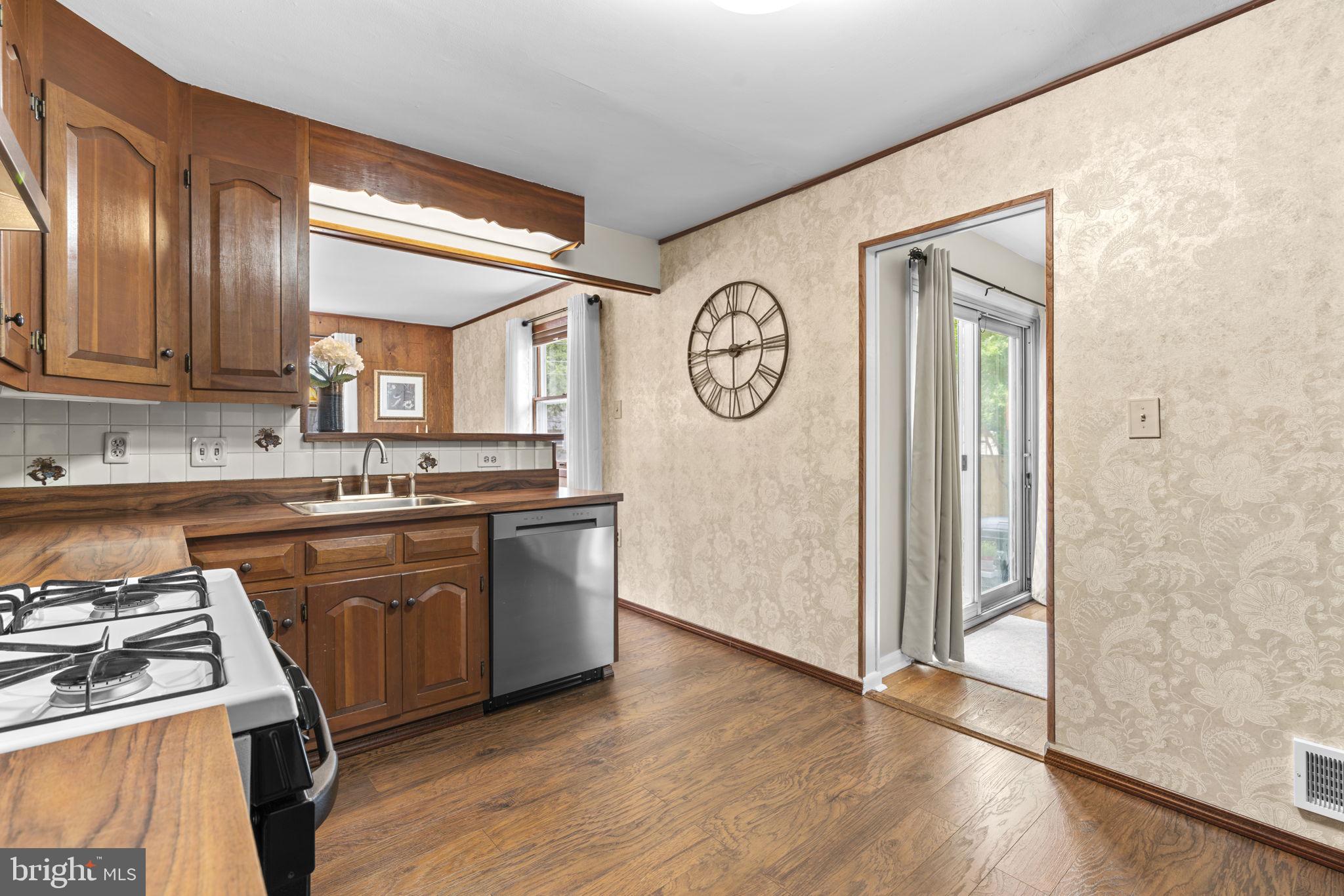 WILLOWDALE - Residential