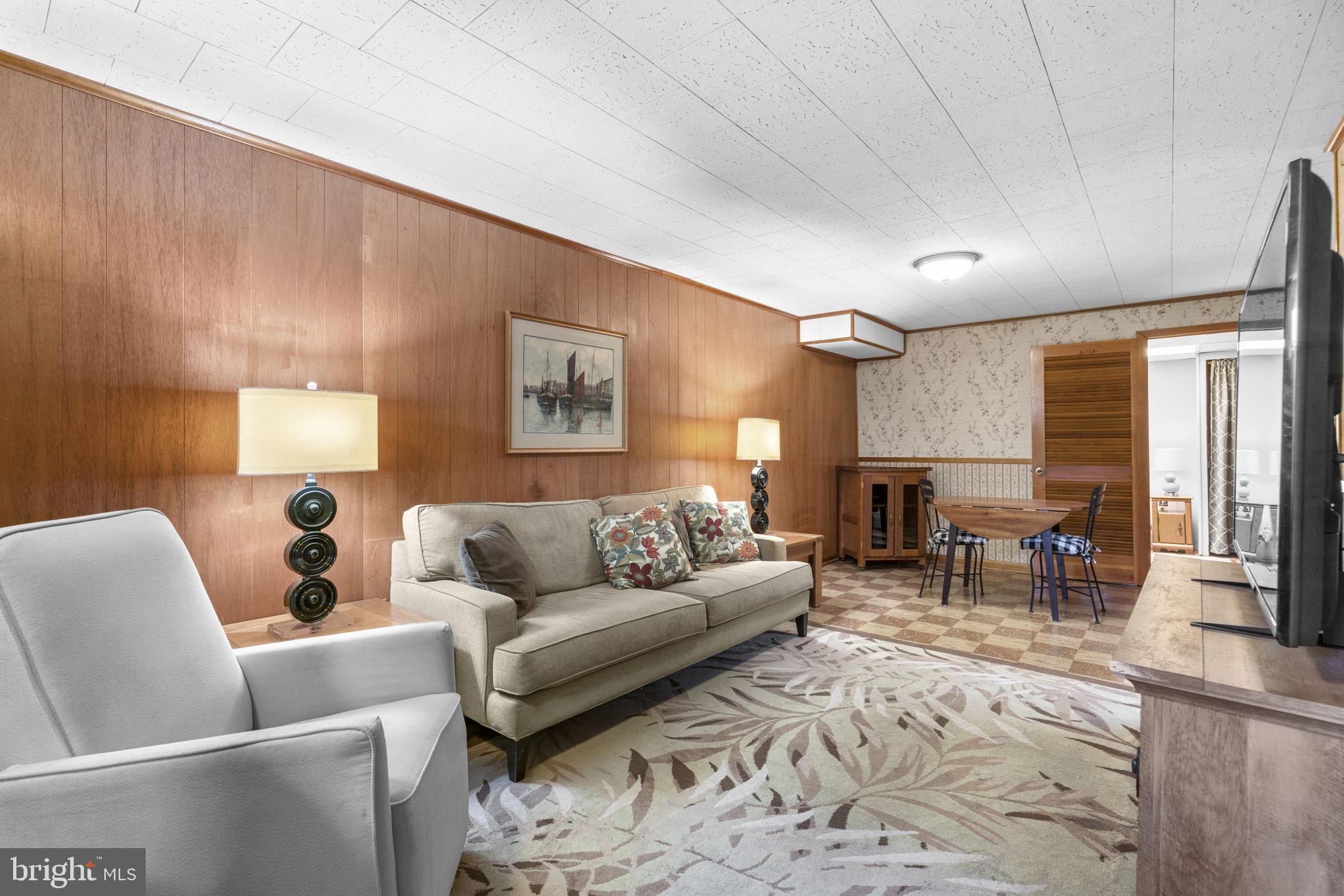WILLOWDALE - Residential