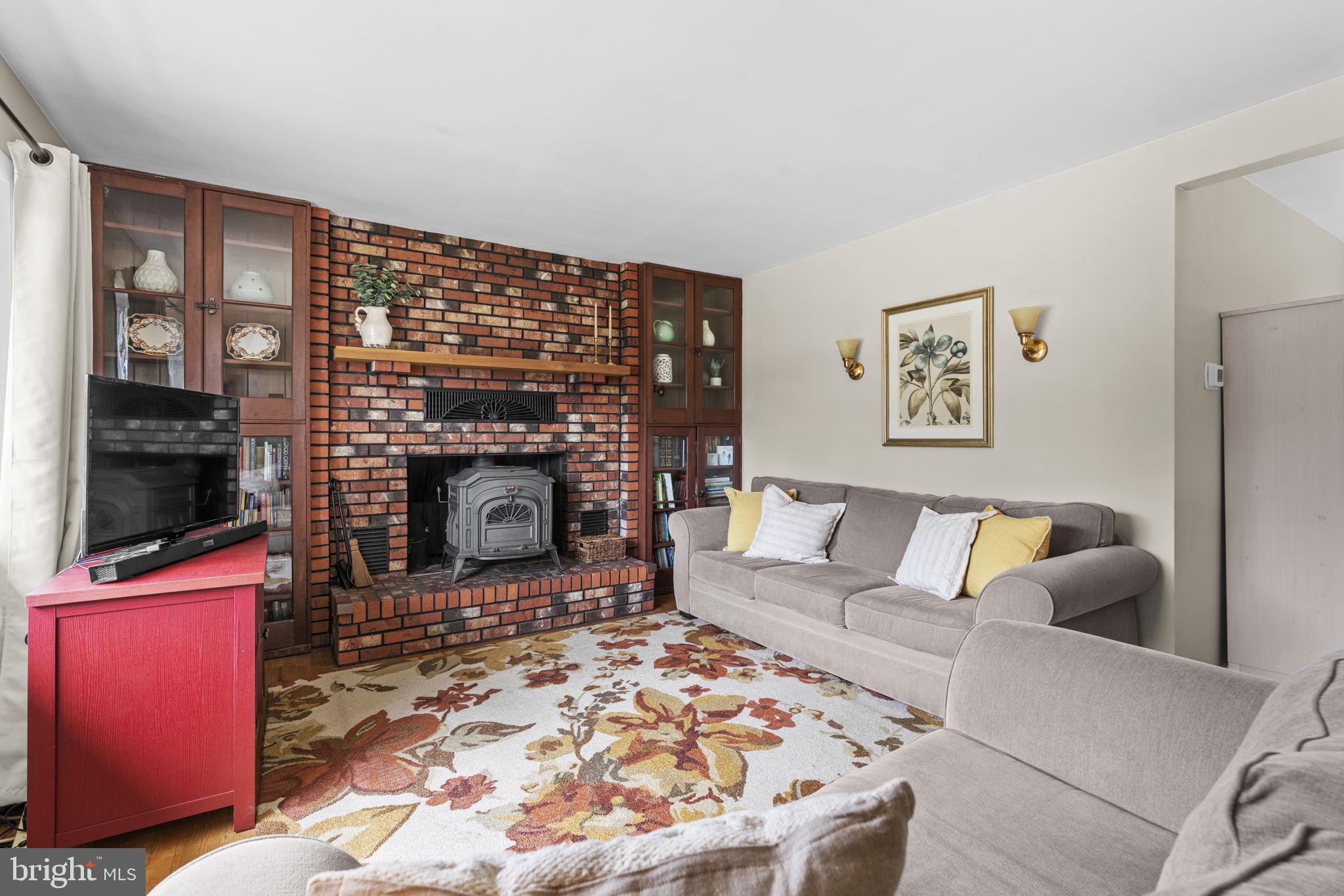 WILLOWDALE - Residential