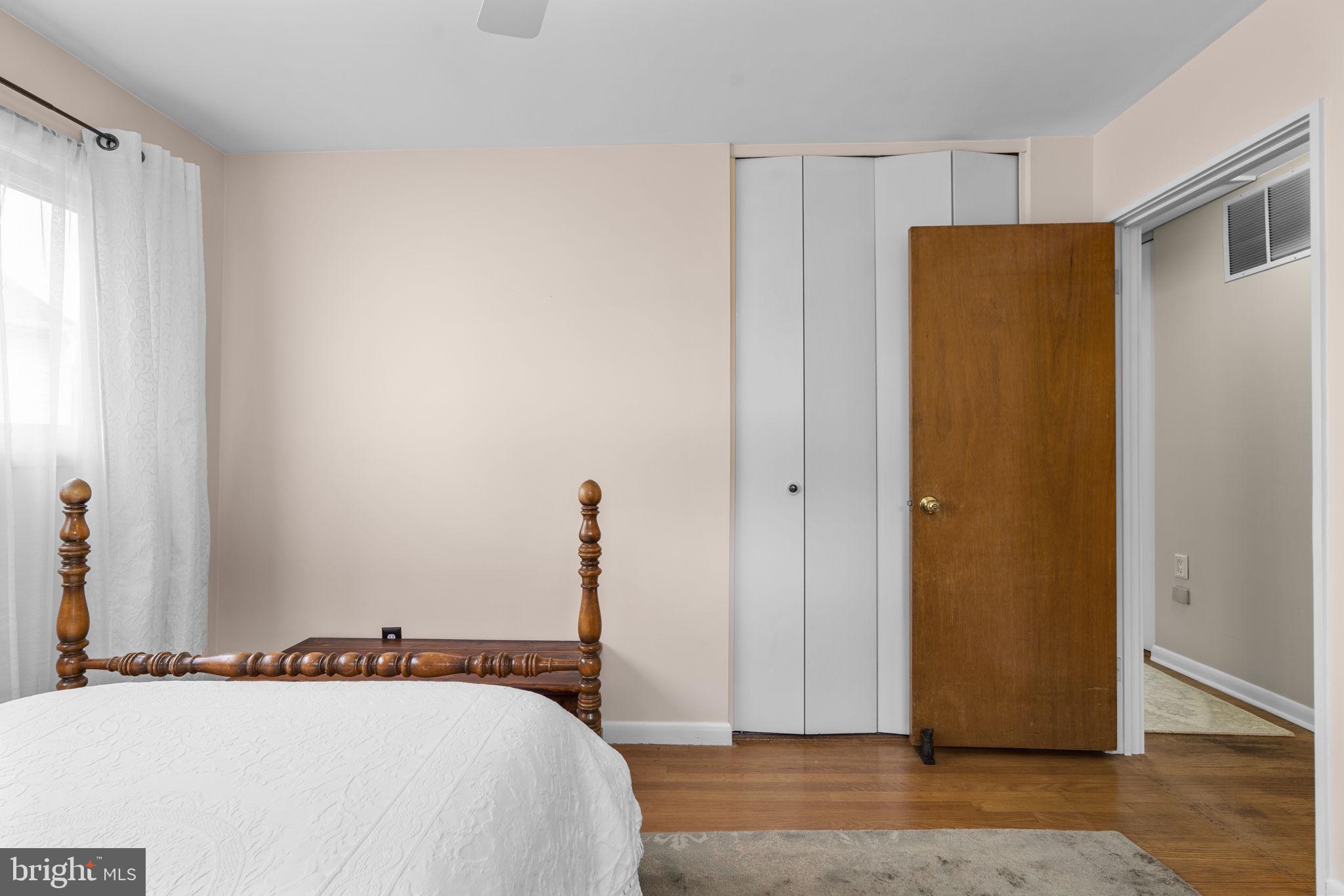 WILLOWDALE - Residential