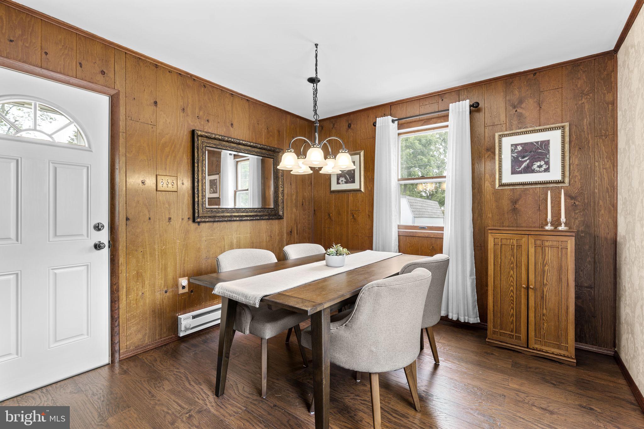 WILLOWDALE - Residential