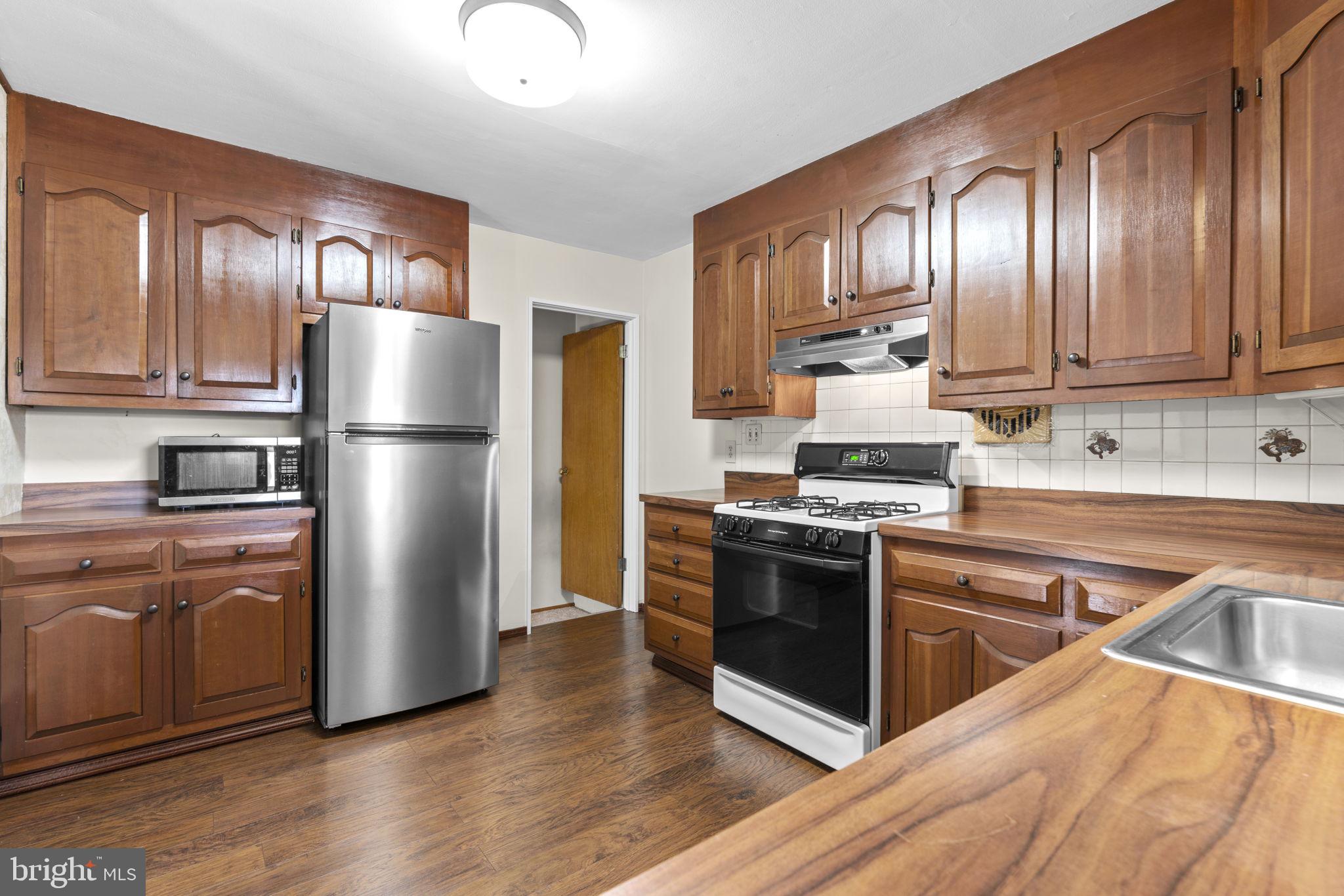 WILLOWDALE - Residential