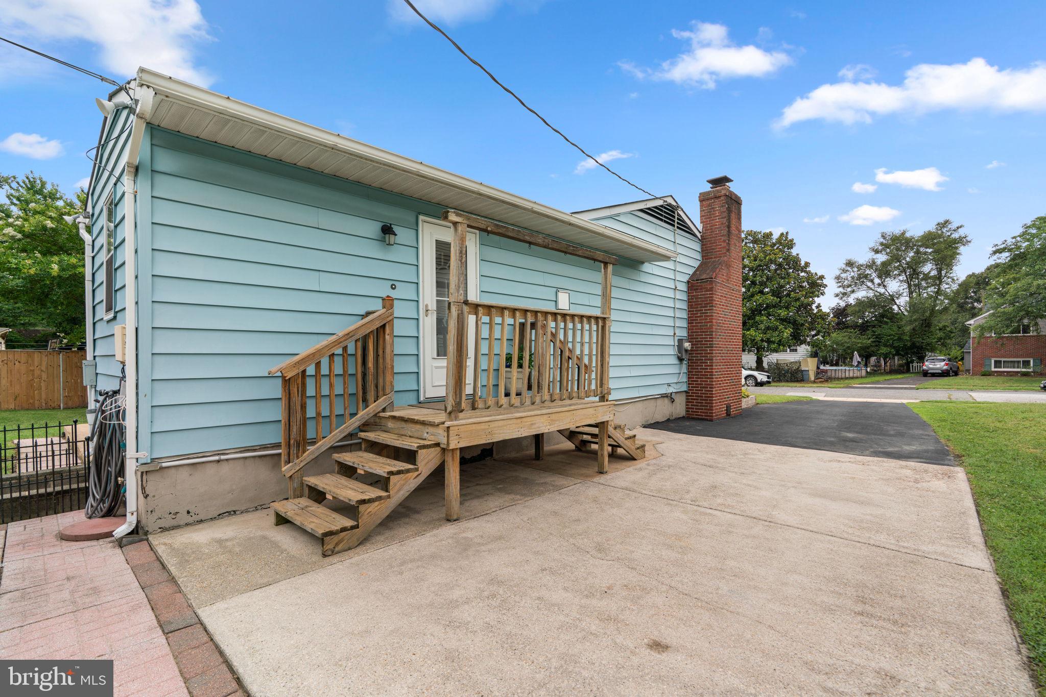 WILLOWDALE - Residential