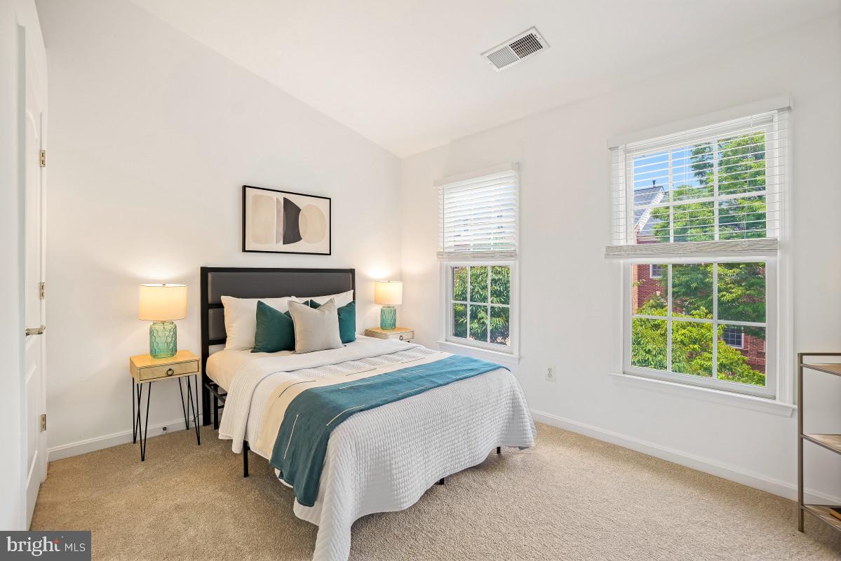CHERINGTON - Residential